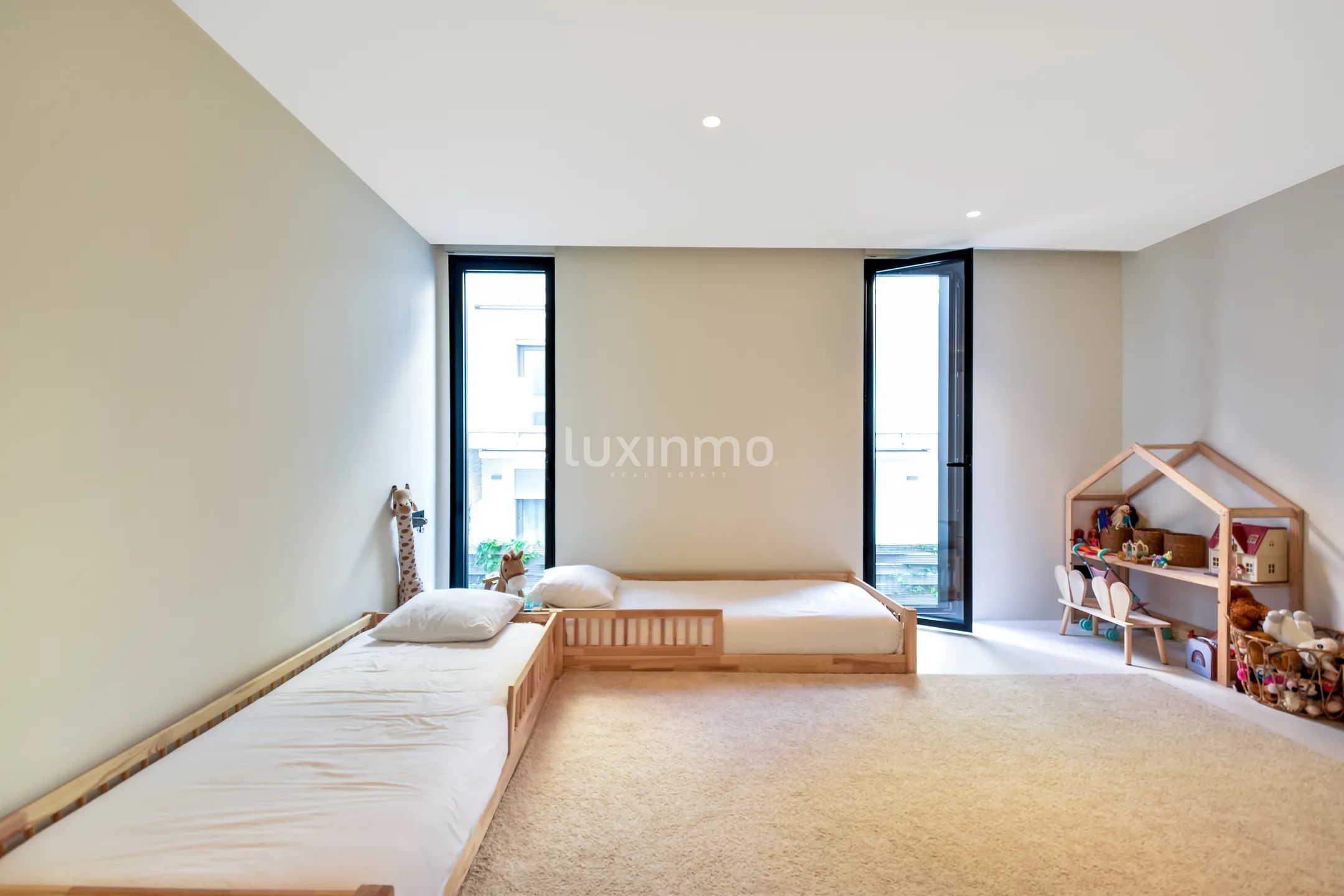 Oszałamiający, nowoczesny apartament z 3 sypialniami i tarasem w Talamance — photo 22