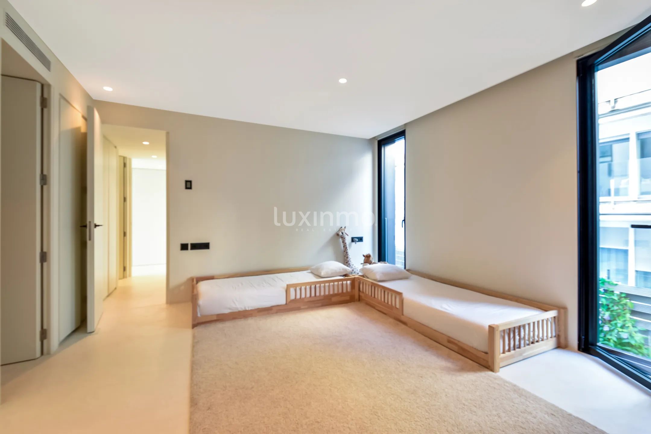 Oszałamiający, nowoczesny apartament z 3 sypialniami i tarasem w Talamance — photo 23