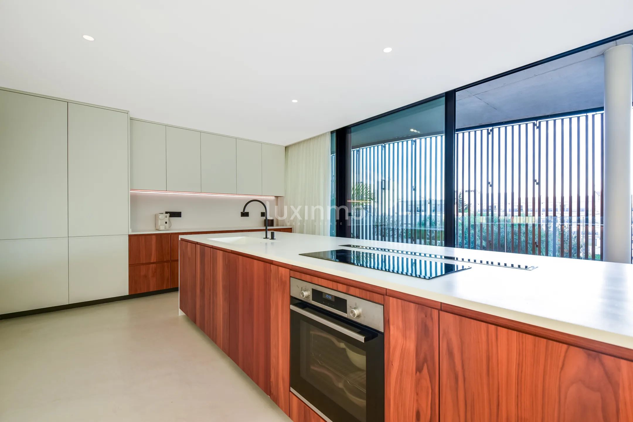 Oszałamiający, nowoczesny apartament z 3 sypialniami i tarasem w Talamance — photo 7