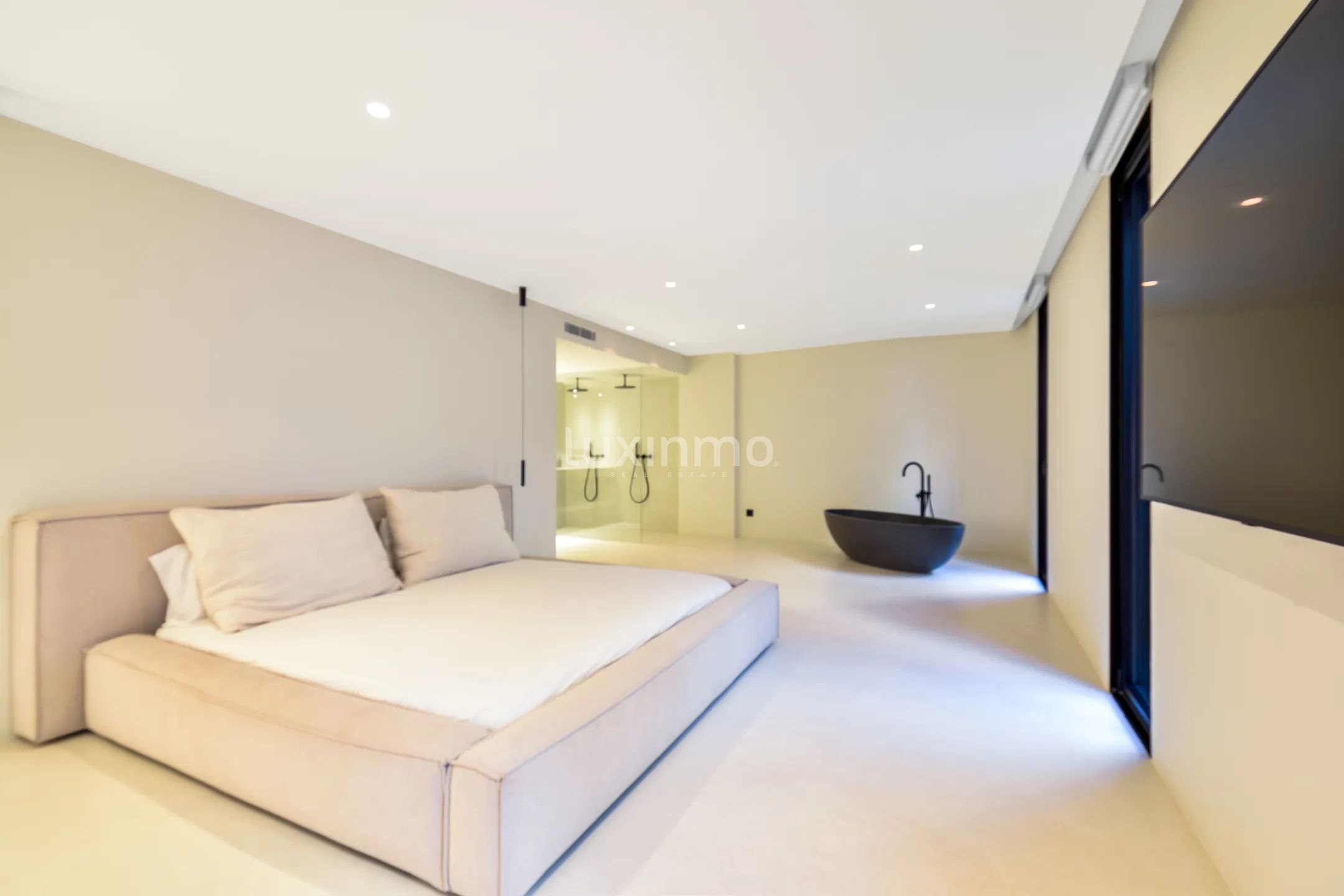 Oszałamiający, nowoczesny apartament z 3 sypialniami i tarasem w Talamance — photo 16