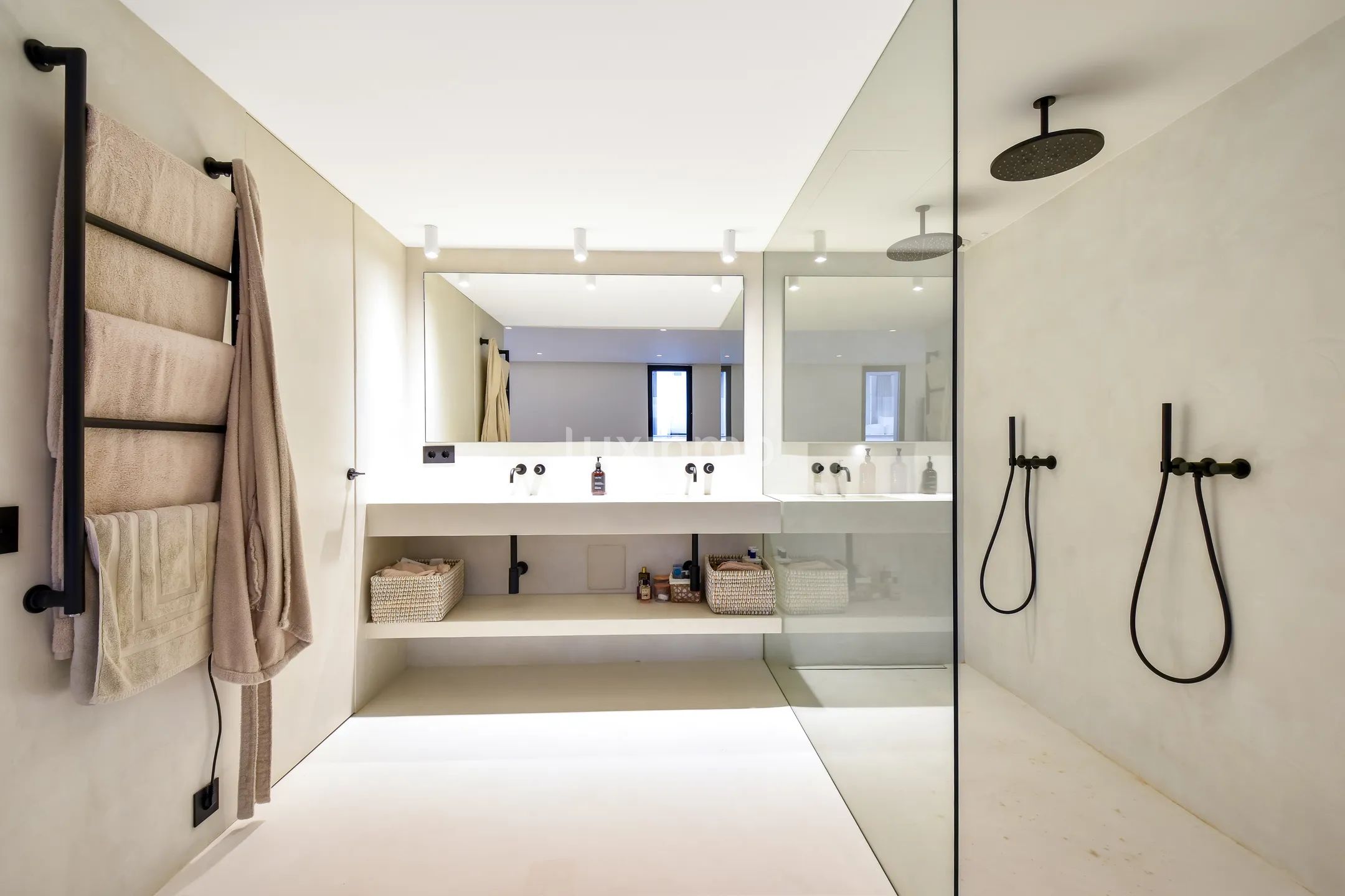 Oszałamiający, nowoczesny apartament z 3 sypialniami i tarasem w Talamance — photo 18