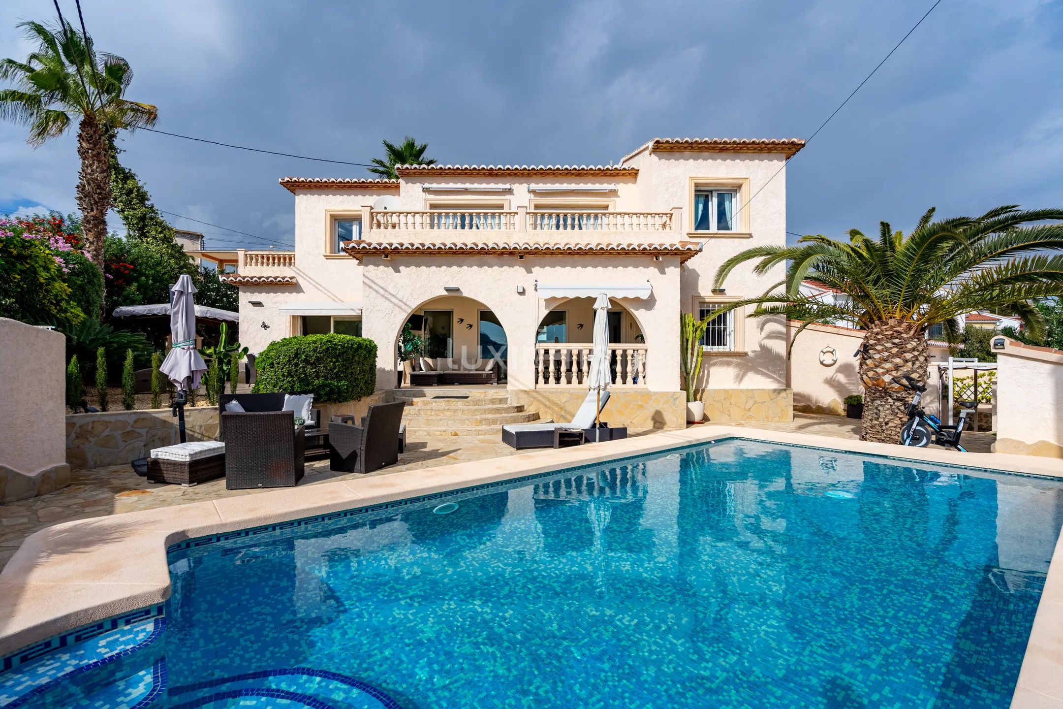 Charmante villa de 4 chambres avec vue sur la mer à Cometa-Carrió — photo 1