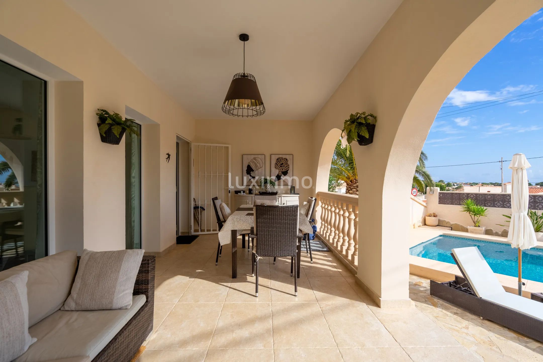 Charmante villa de 4 chambres avec vue sur la mer à Cometa-Carrió — photo 4