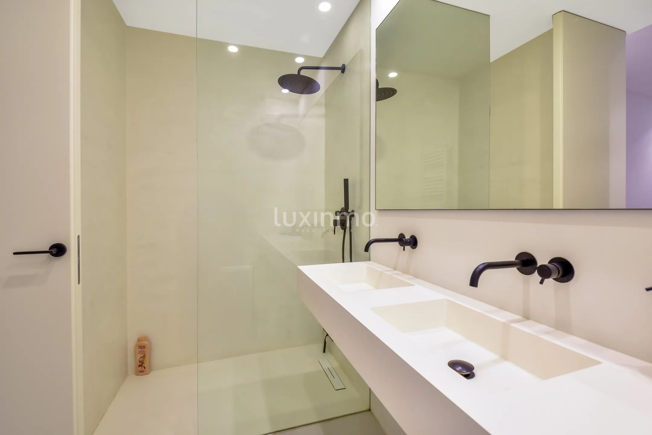 Superbe rez-de-chaussée moderne de 4 chambres à Talamanca — photo 19