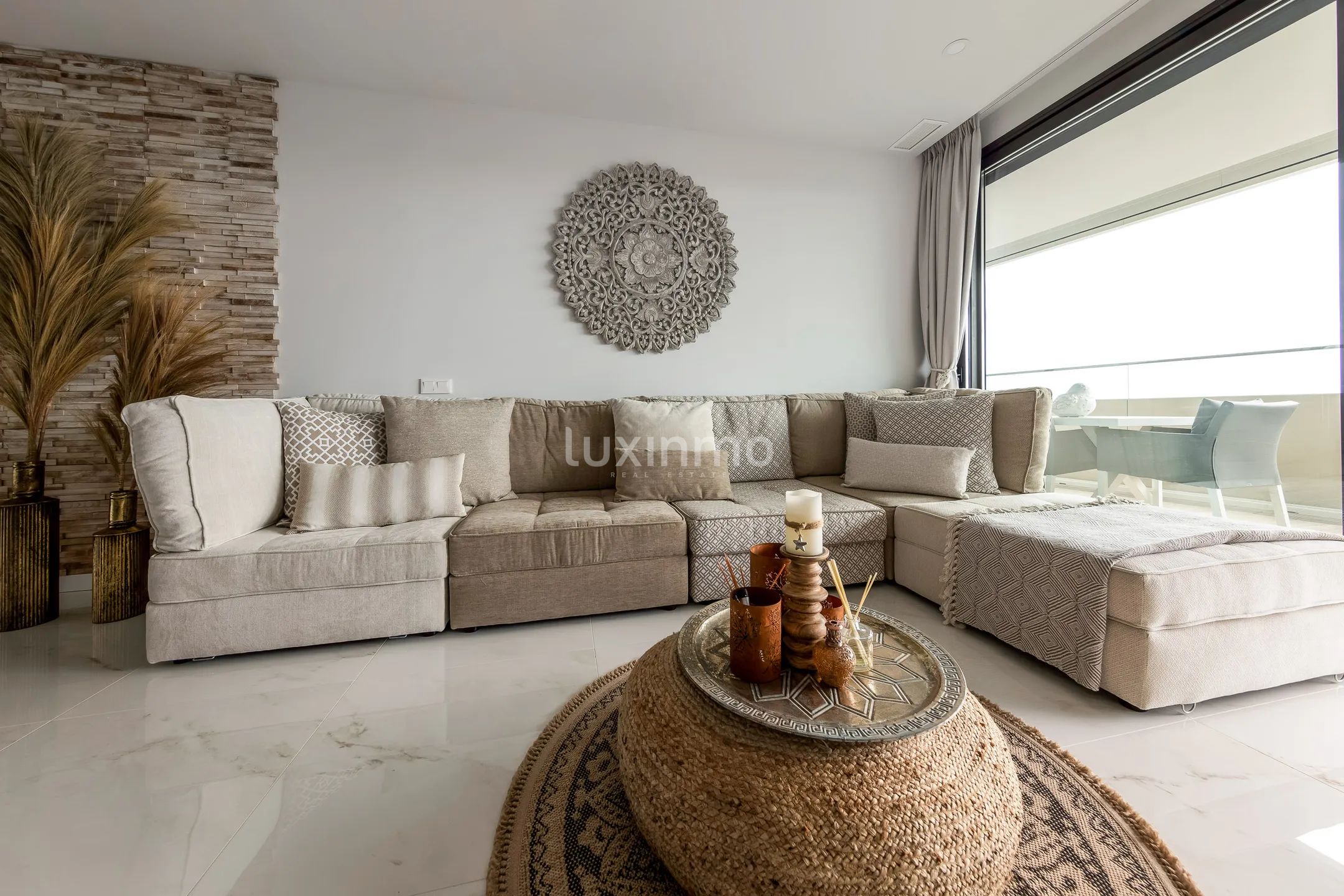 Апартаменты с 3 спальнями на пляже Бенидорма со стеклянными шторами — photo 12