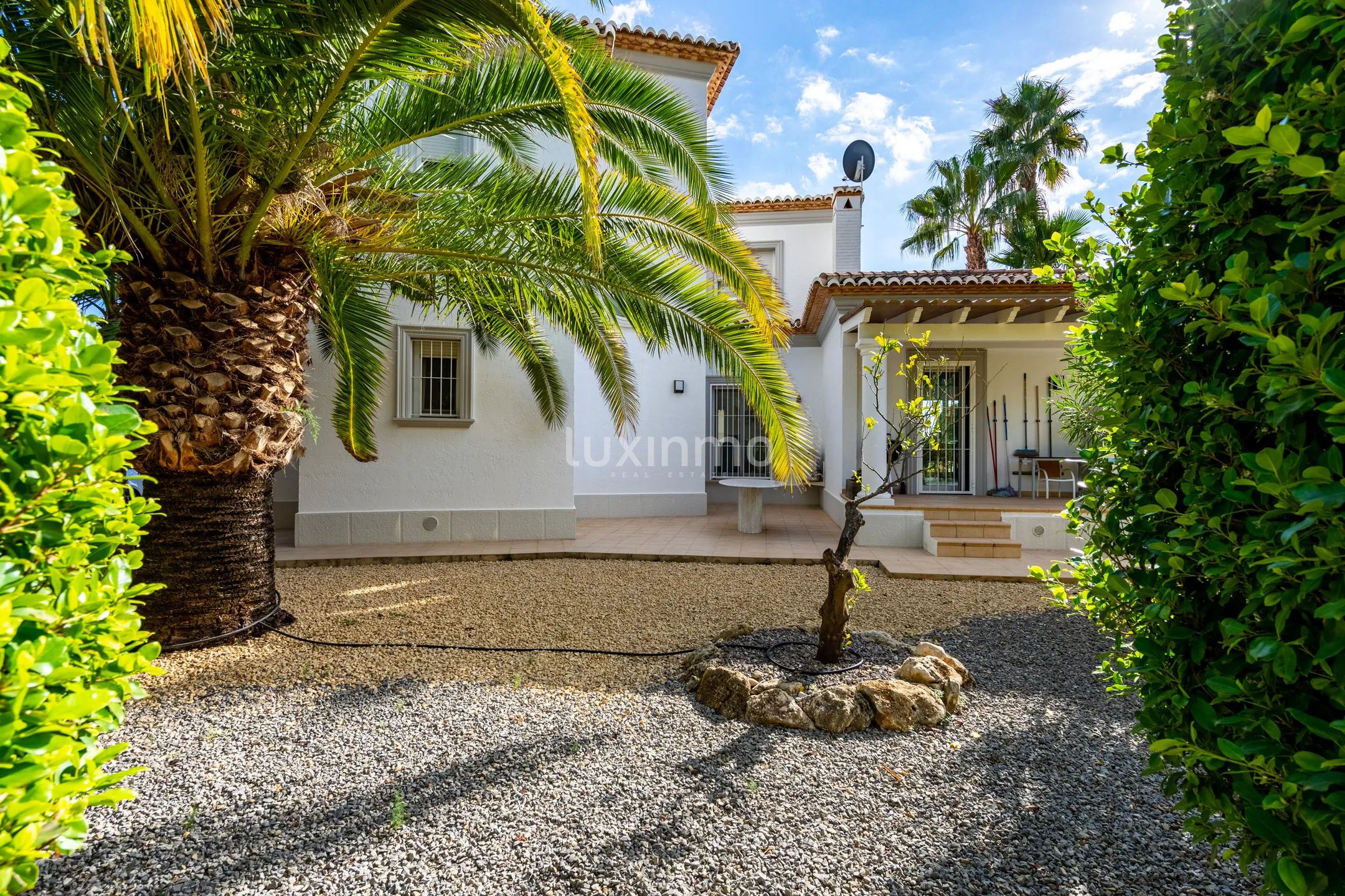 Villa in best location with sea views and amazing sunsets — photo 31