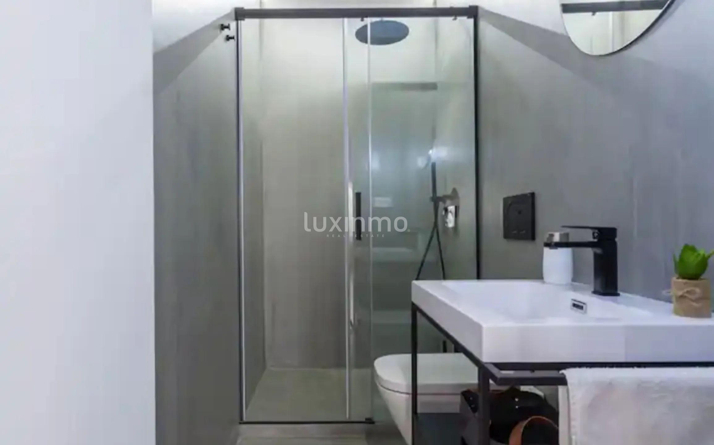 Nowoczesne mieszkanie w centrum Alicante — photo 10