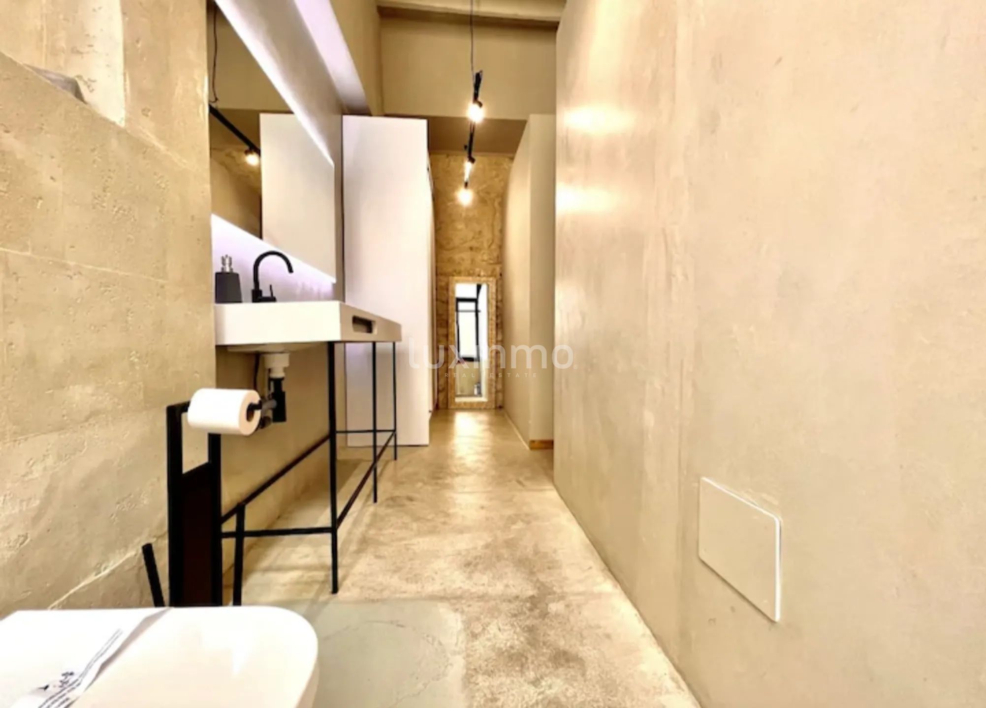 Nowoczesne mieszkanie w centrum Alicante — photo 8