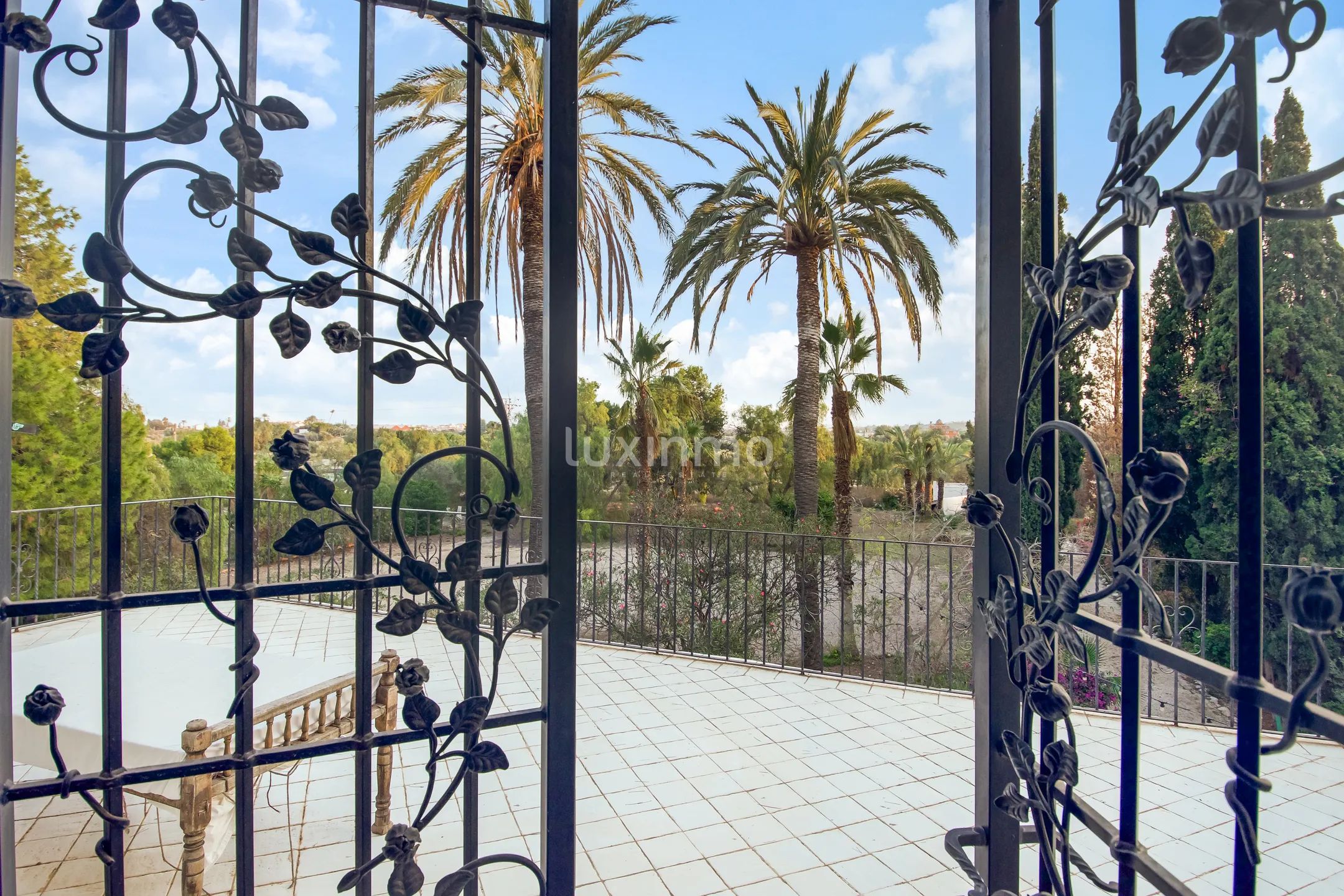 Wolnostojąca willa z działką w Mutxamell — photo 28