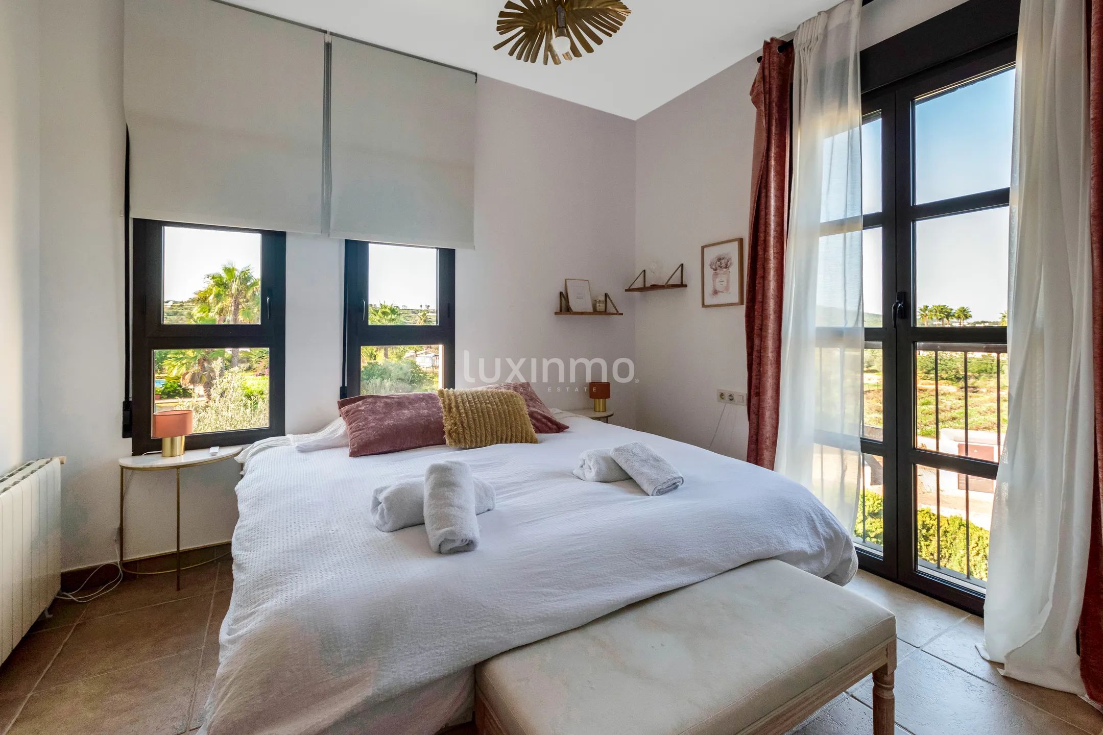 Впечатляющий дом в Хавеа — photo 17