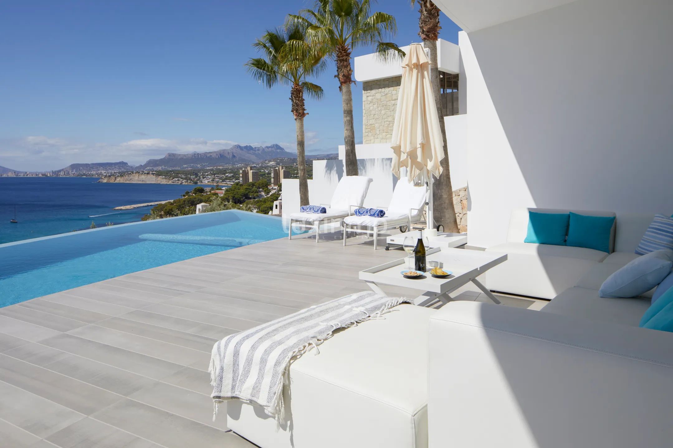 Designvilla till salu i El Portet Moraira med panoramautsikt över havet — photo 7