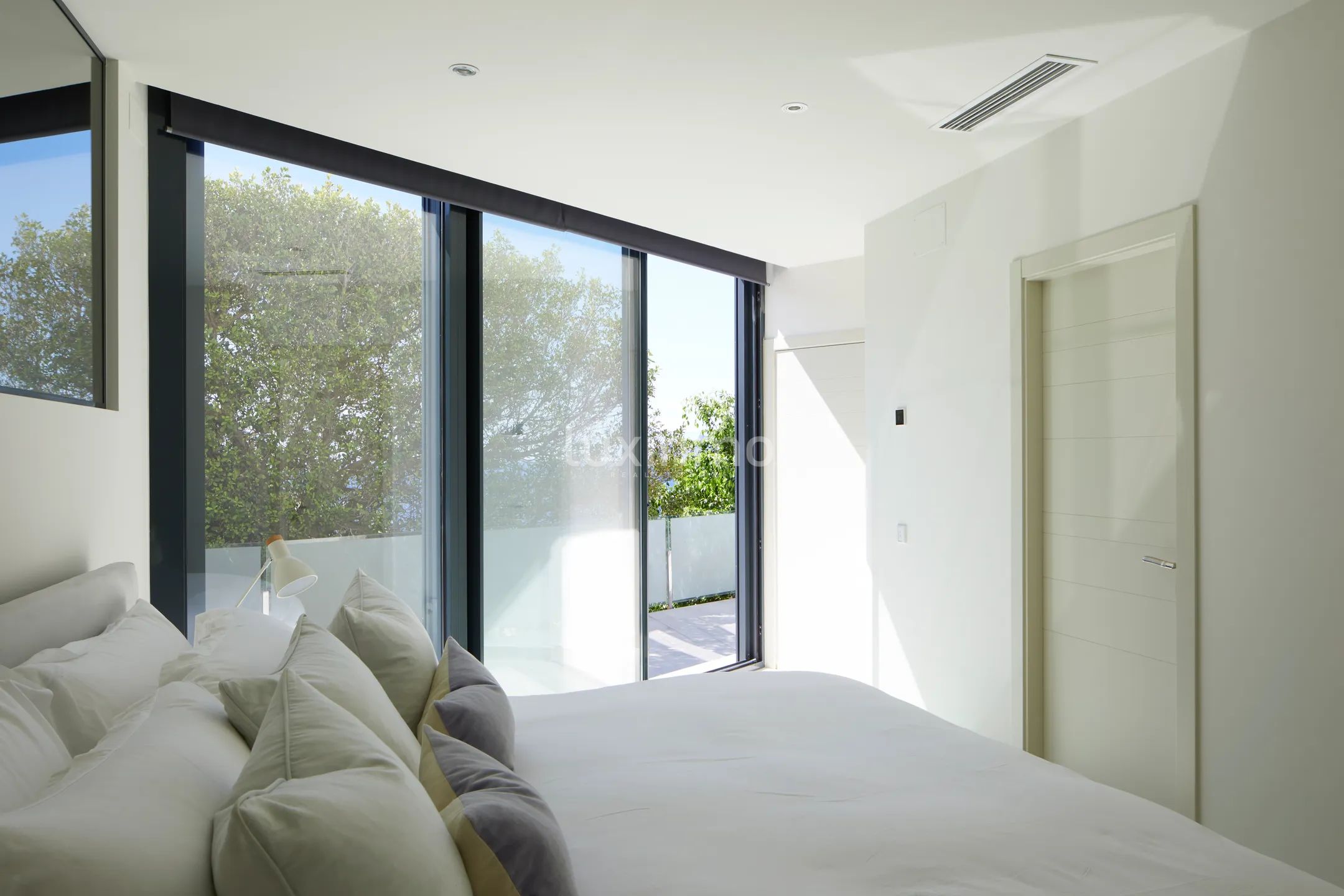 Designvilla till salu i El Portet Moraira med panoramautsikt över havet — photo 26