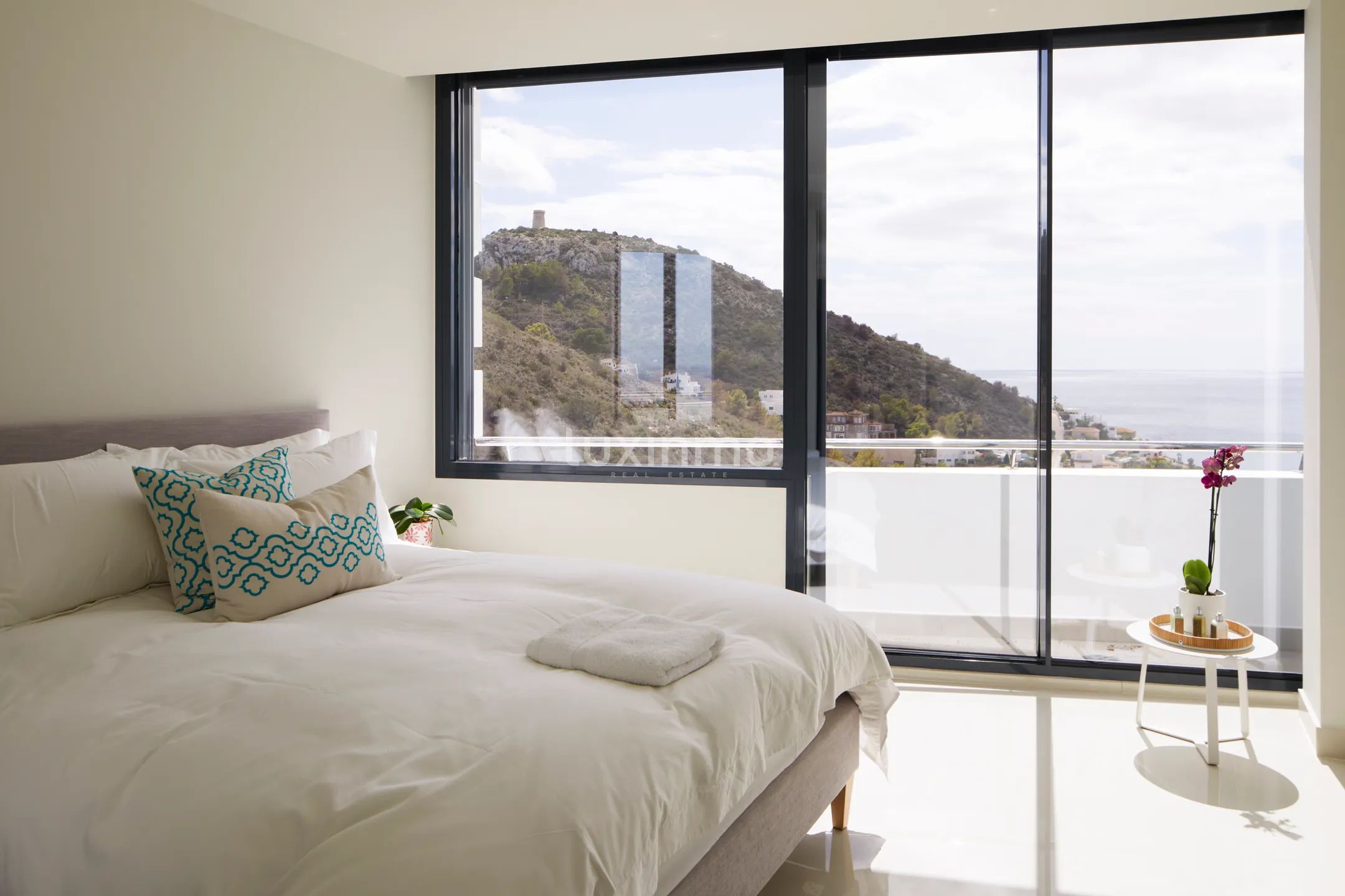 Designvilla till salu i El Portet Moraira med panoramautsikt över havet — photo 5
