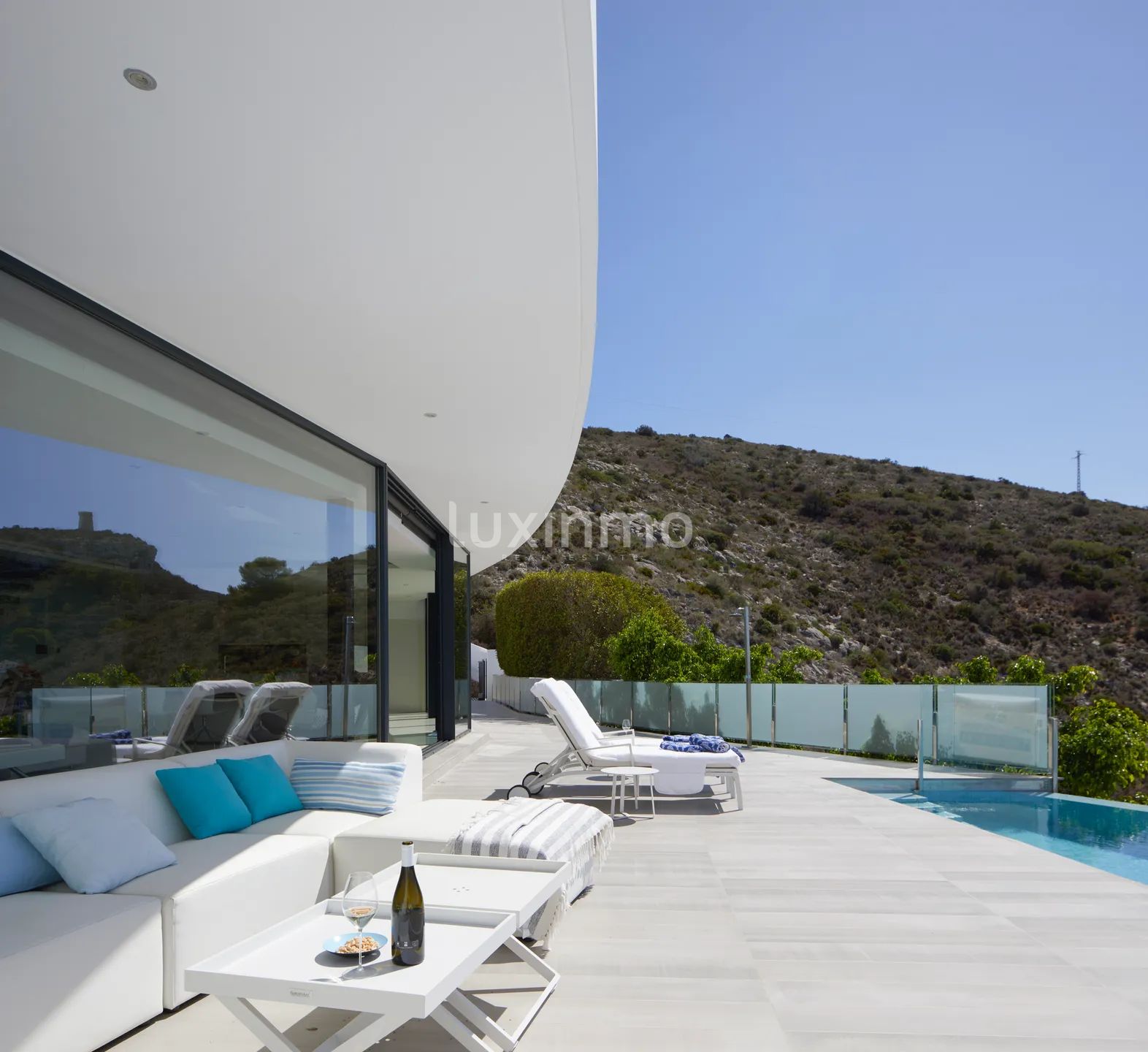 Designvilla til salgs i El Portet Moraira med panoramautsikt over sjøen — photo 21