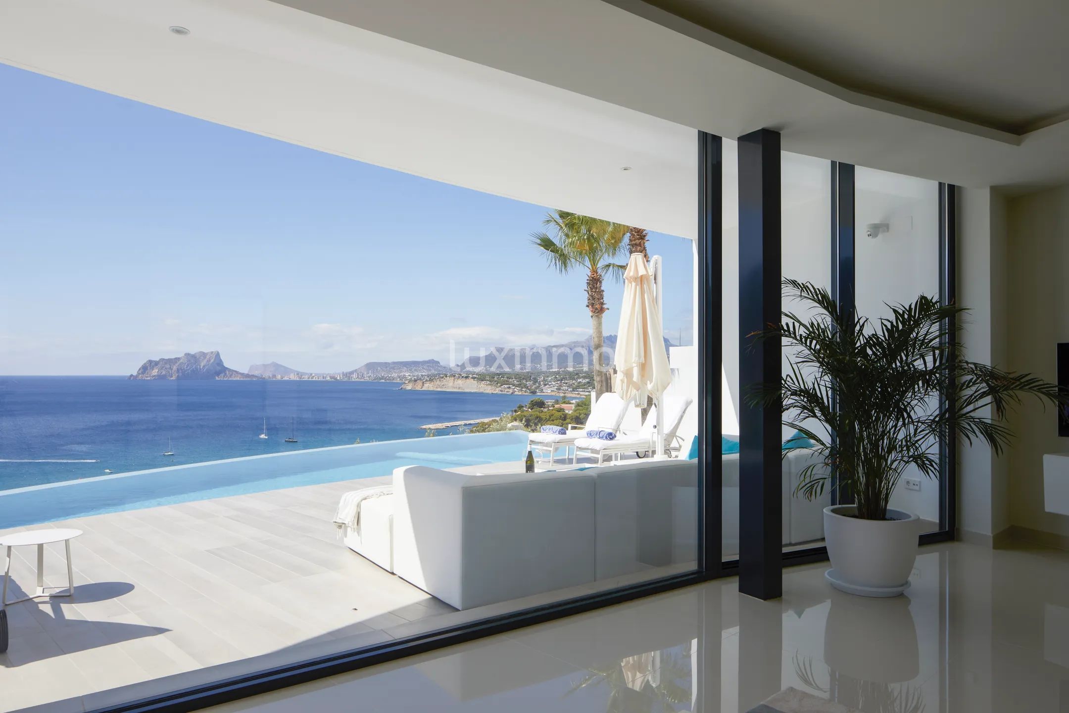 Designvilla till salu i El Portet Moraira med panoramautsikt över havet — photo 4
