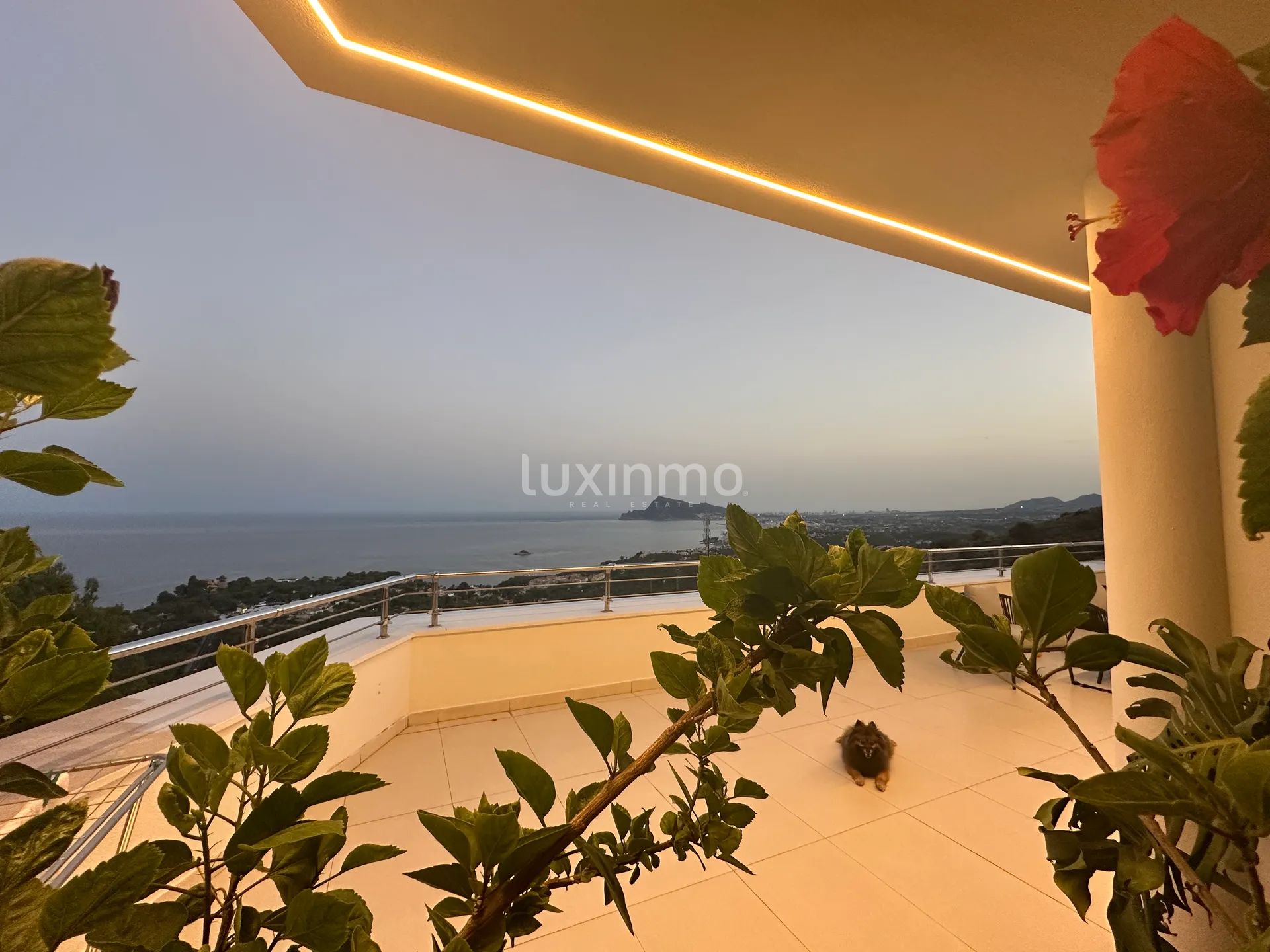 Apartment with sea views for rent in Altea — photo 17