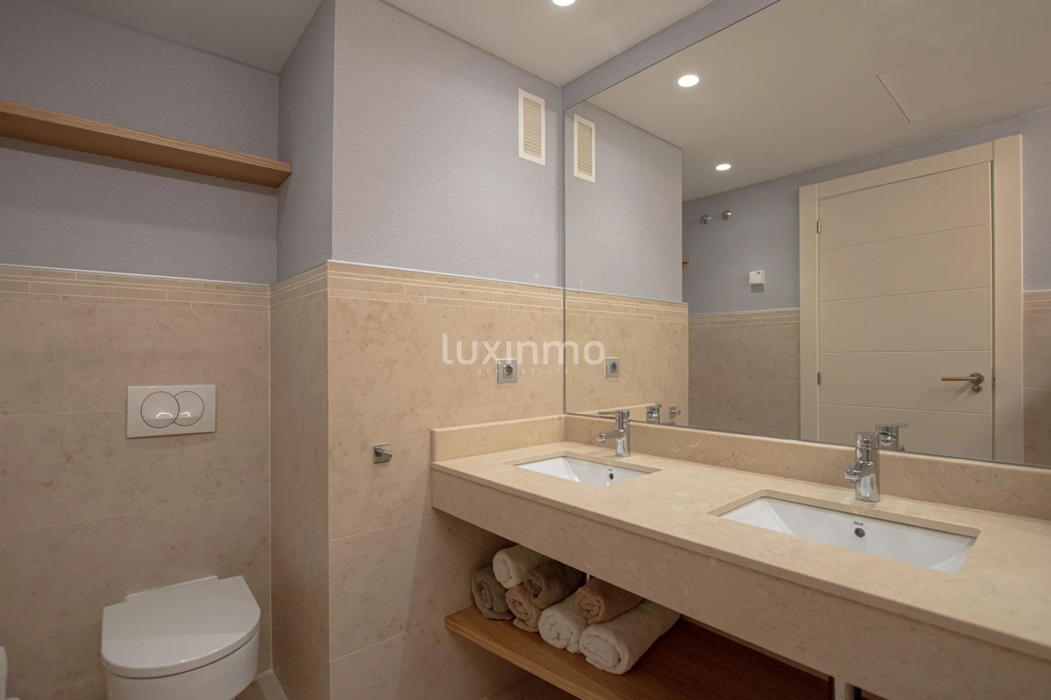 Flat for rent with sea views in Mascarat — photo 22