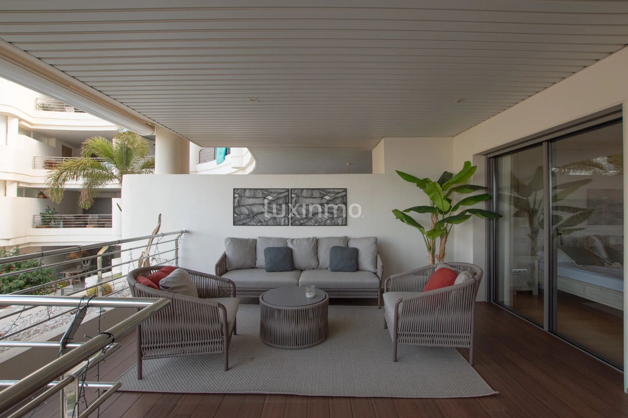 Flat for rent with sea views in Mascarat — photo 2