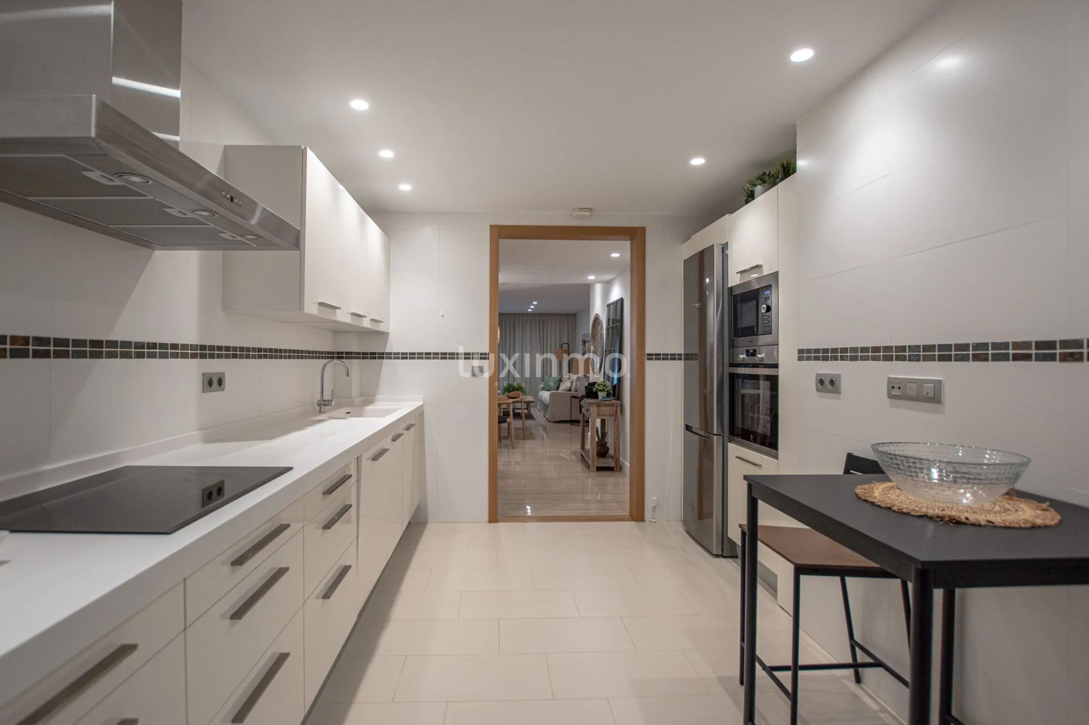 Flat for rent with sea views in Mascarat — photo 8