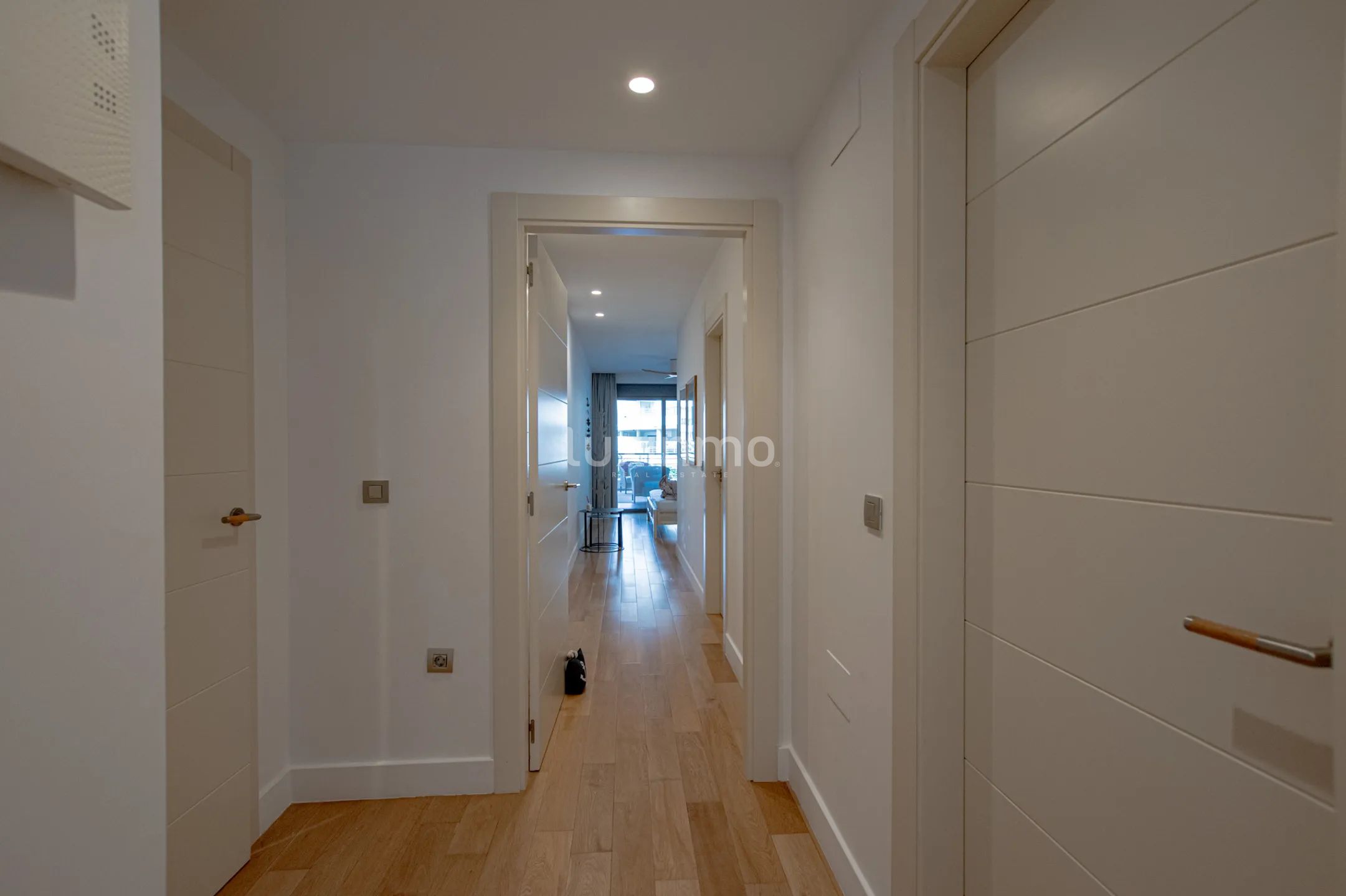 Аренда квартиры с видом на море yf на аренду в Маскарате — photo 13