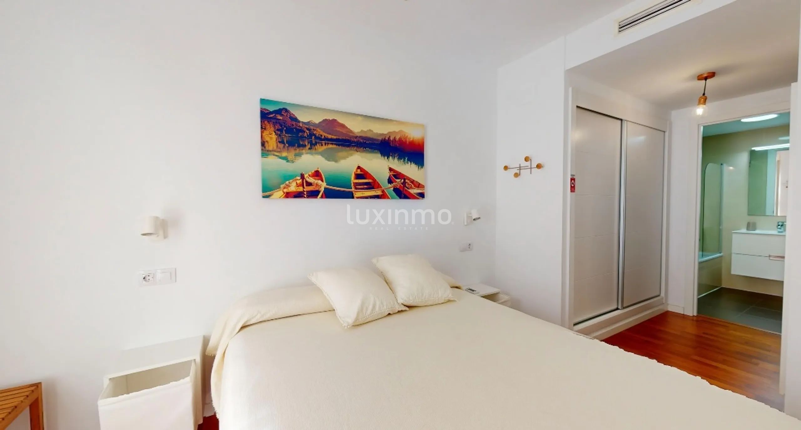 Modern lägenhet uthyres i PAU5 Playa de San Juan — photo 9