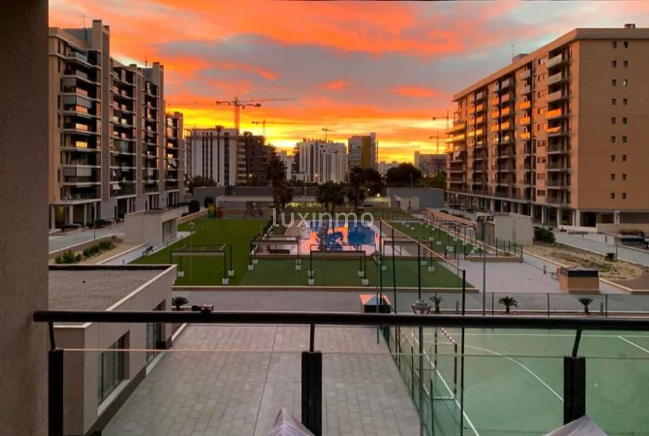 Modern lägenhet uthyres i PAU5 Playa de San Juan — photo 15