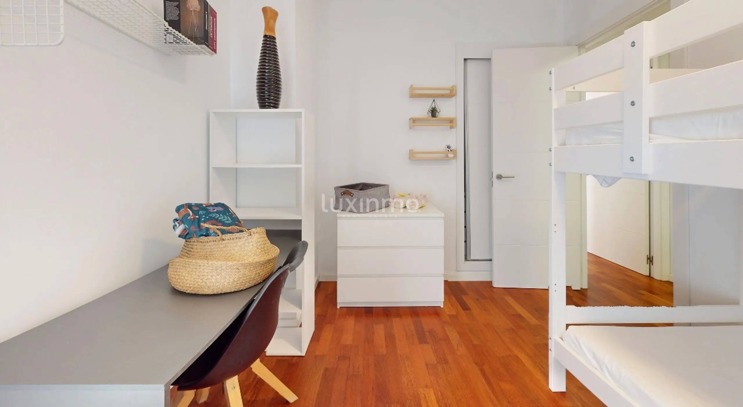 Modern lägenhet uthyres i PAU5 Playa de San Juan — photo 11