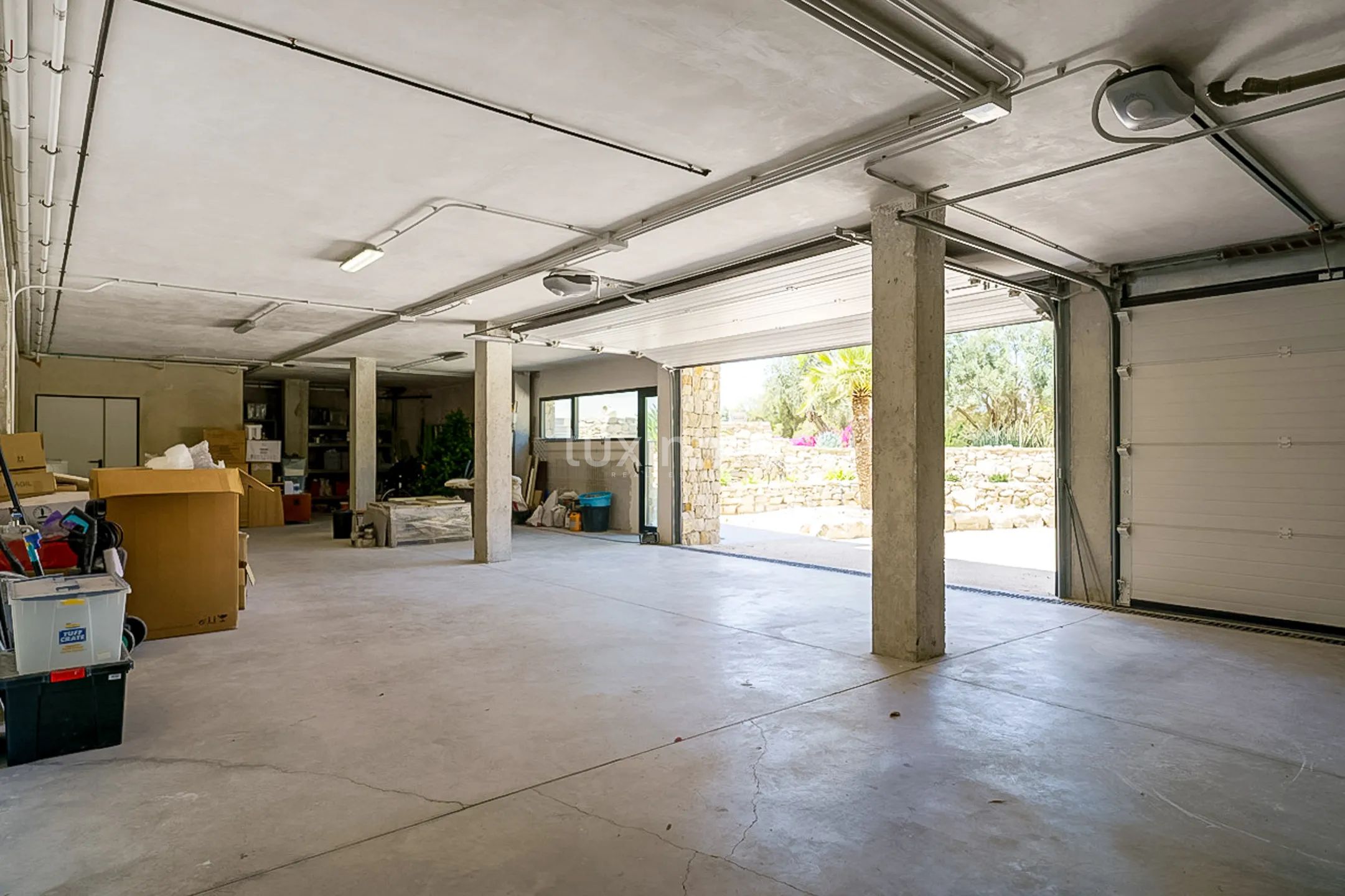 Villa familiale indépendante avec piscine et garage — photo 30