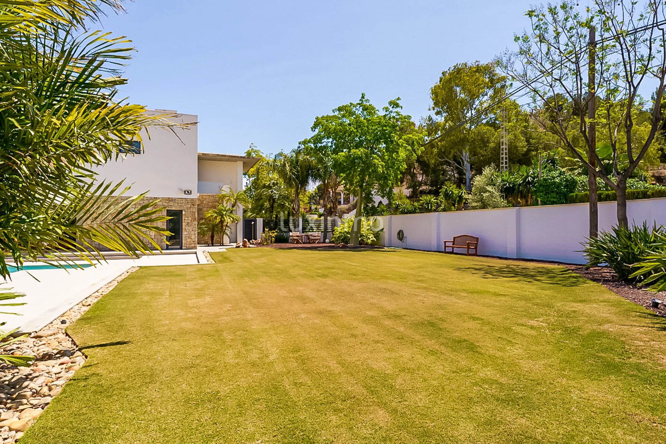 Villa familiale indépendante avec piscine et garage — photo 29