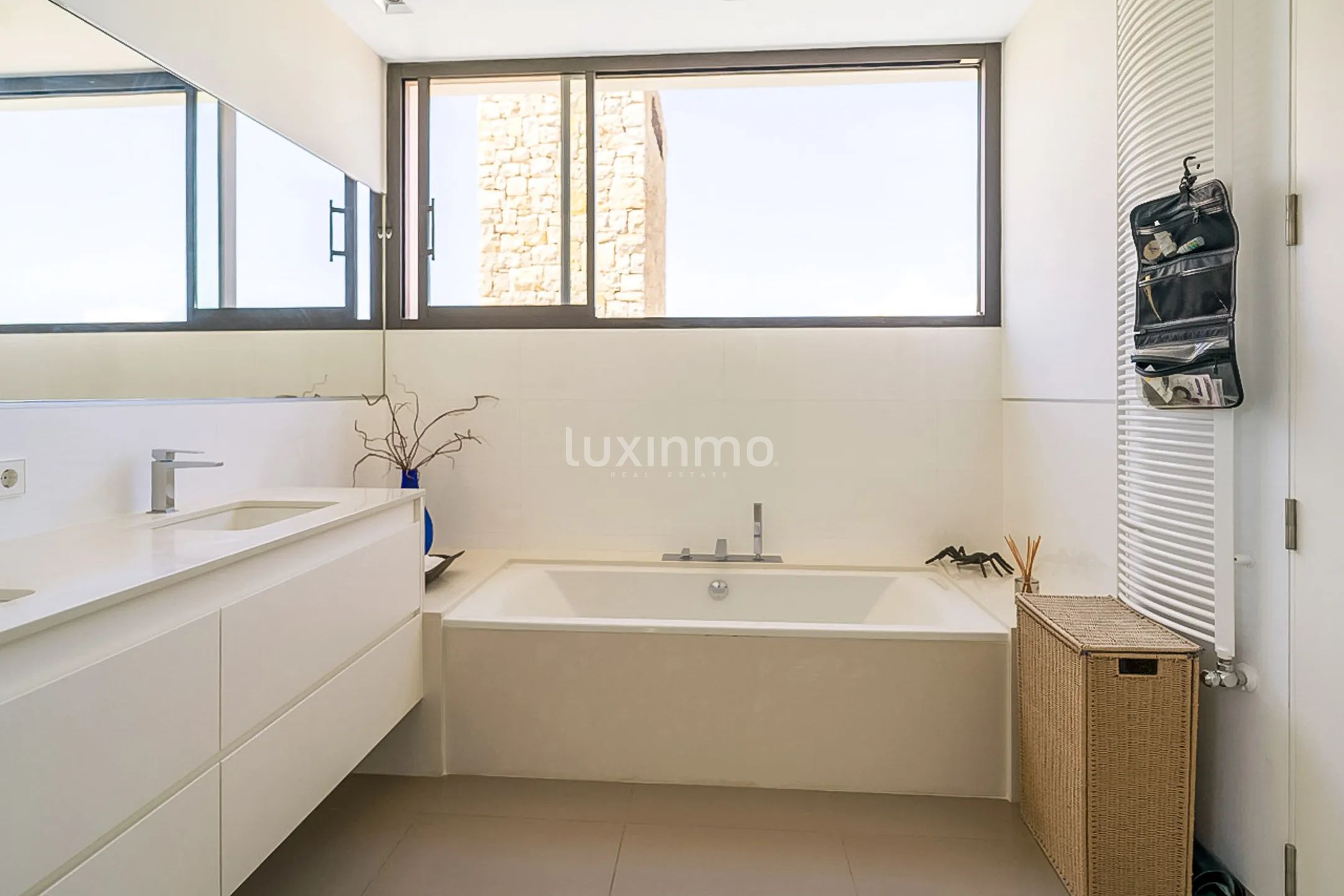 Villa familiale indépendante avec piscine et garage — photo 20