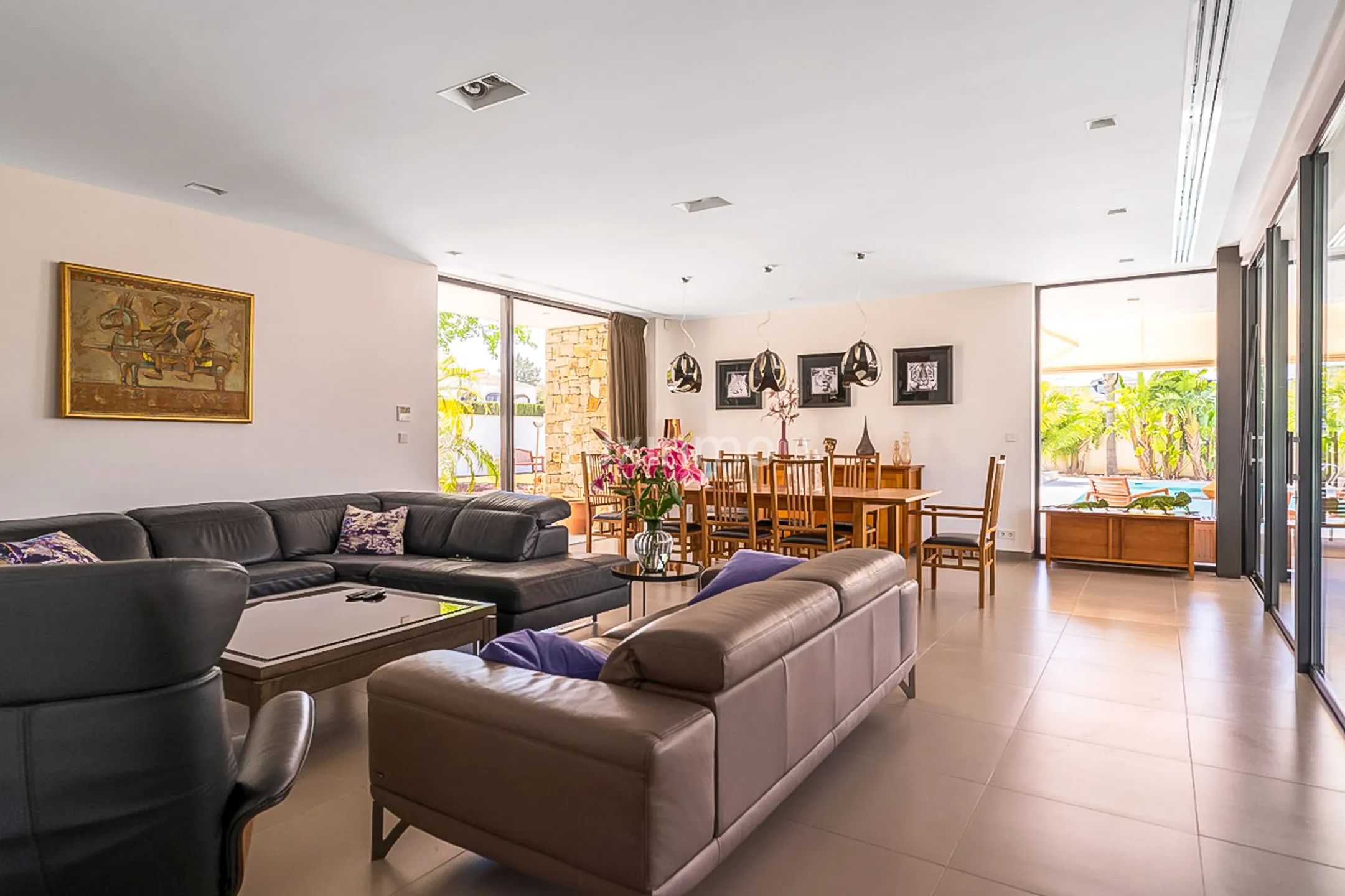 Villa familiale indépendante avec piscine et garage — photo 10