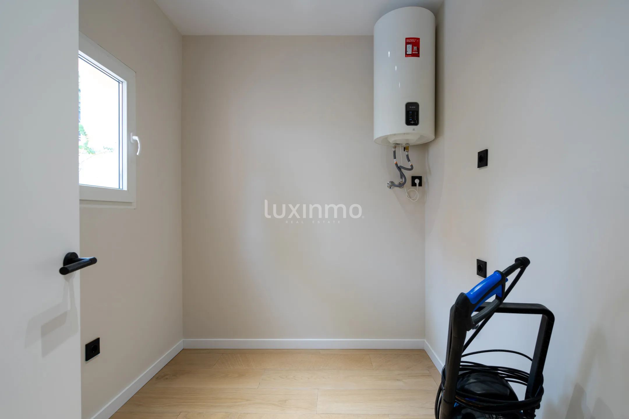 Designer renovated house in Calpe with garden — photo 30