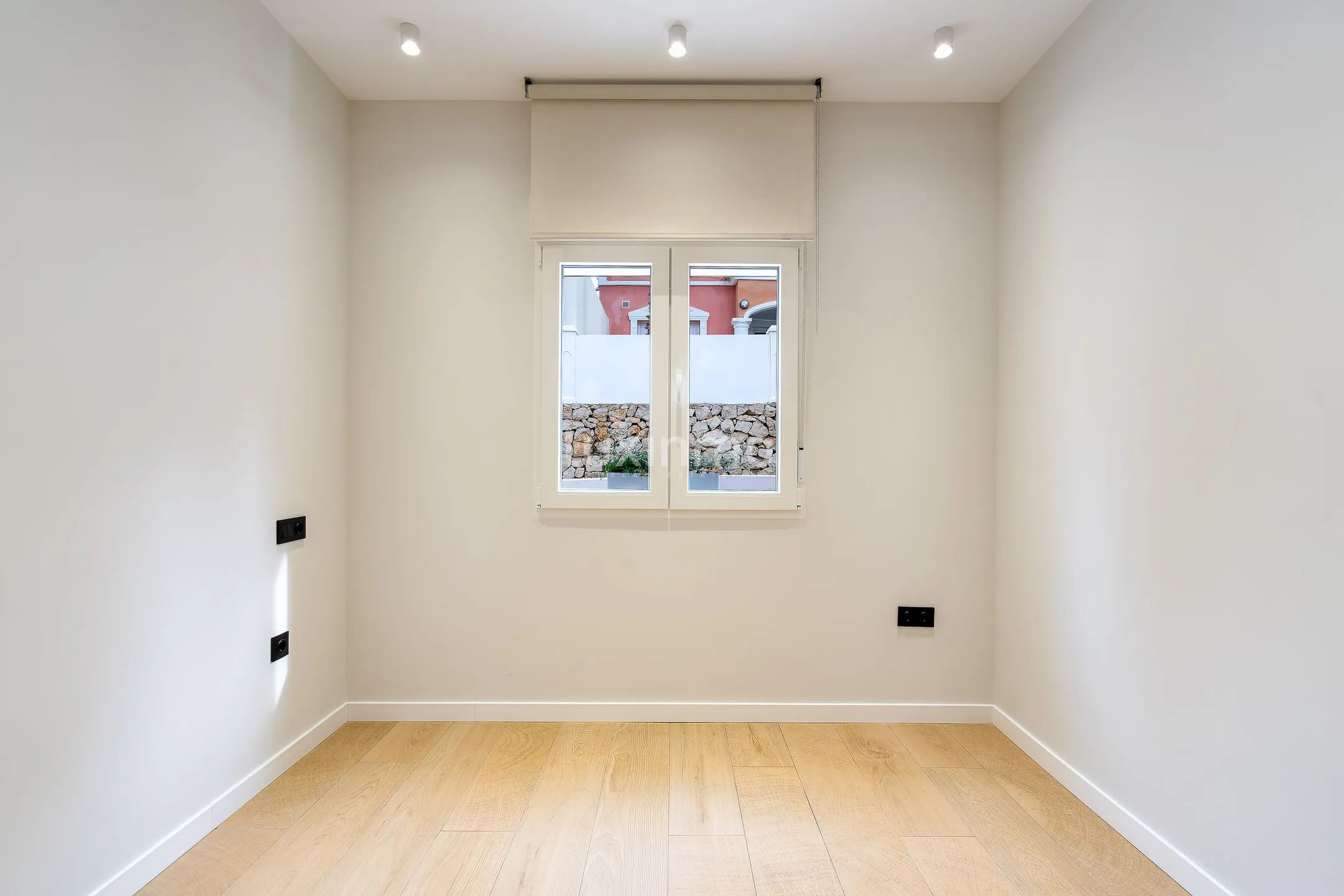 Designer renovated house in Calpe with garden — photo 28