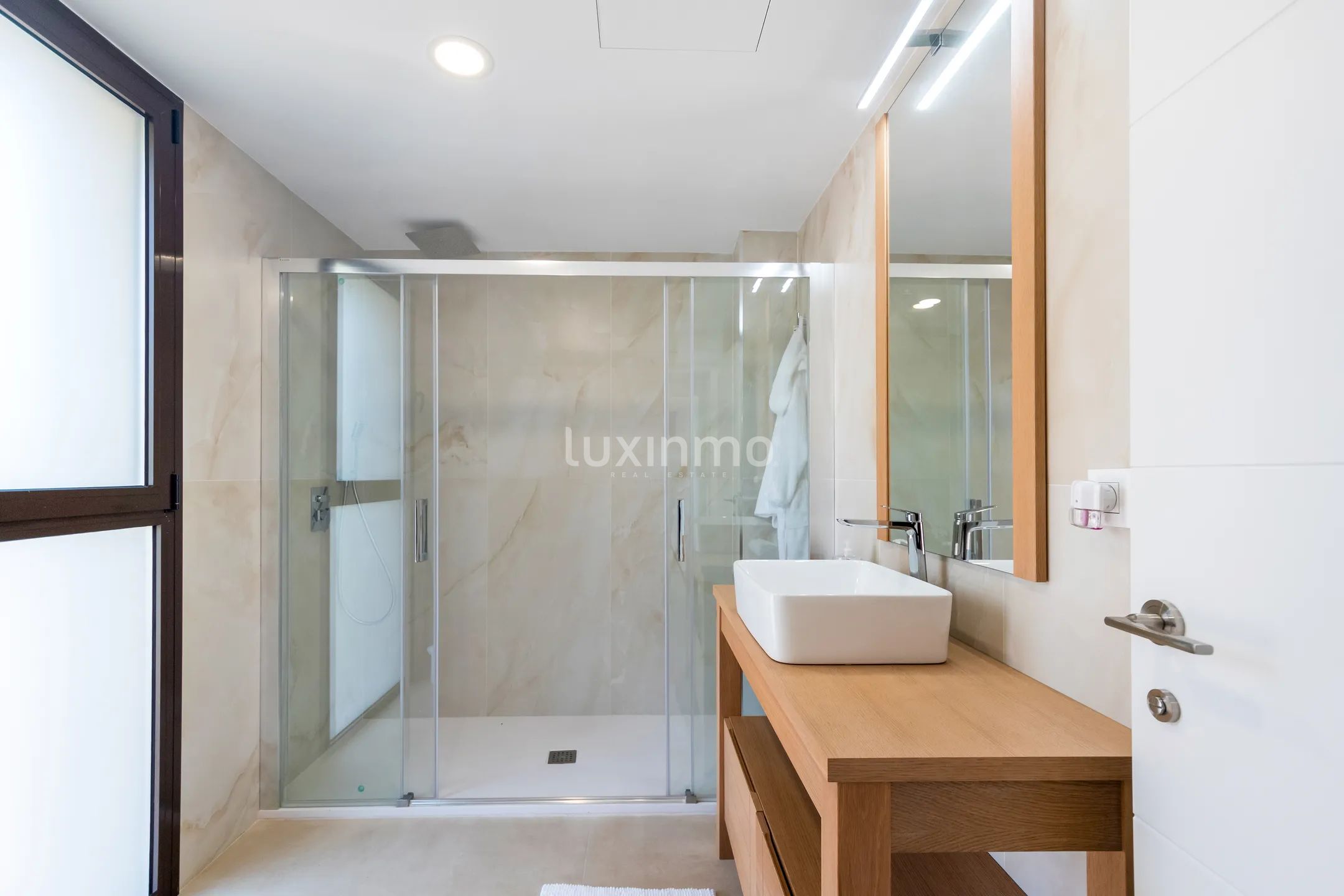 Espectacular villa en zona Pau5 Playa de San Juan — photo 10