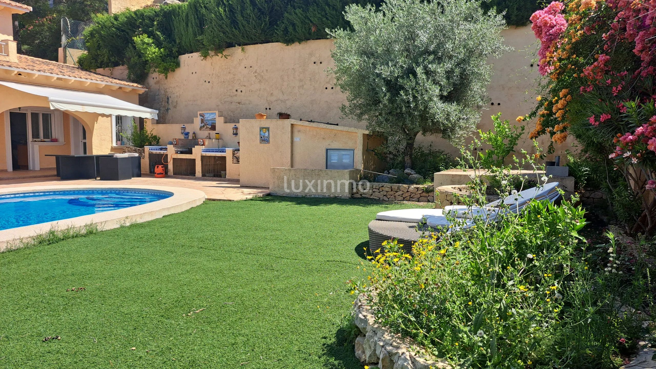 Mediterranean style villa with nice views in Altea la vella — photo 12