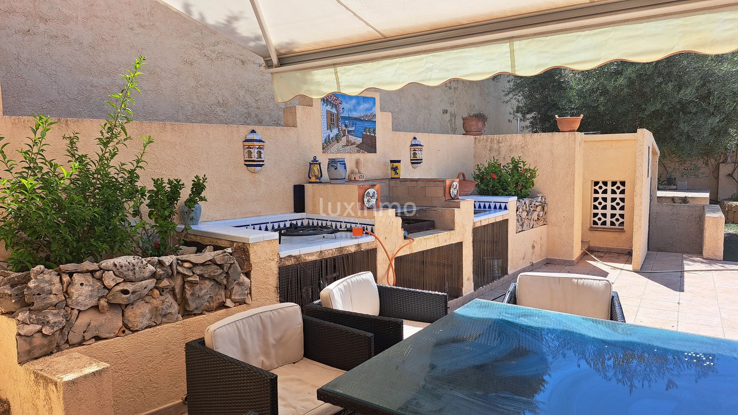 Mediterranean style villa with nice views in Altea la vella — photo 9
