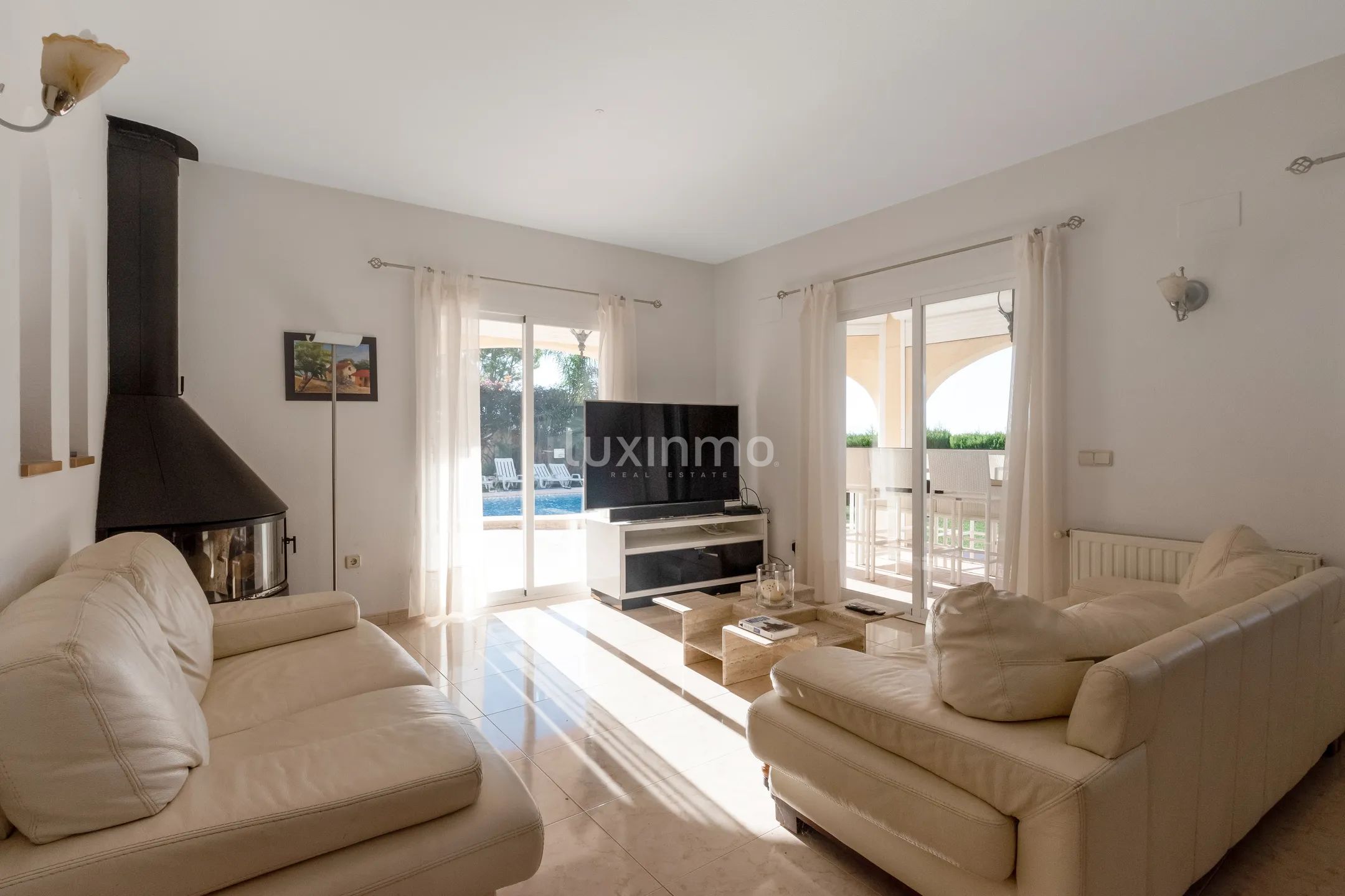 Mediterranean style villa with nice views in Altea la vella — photo 13