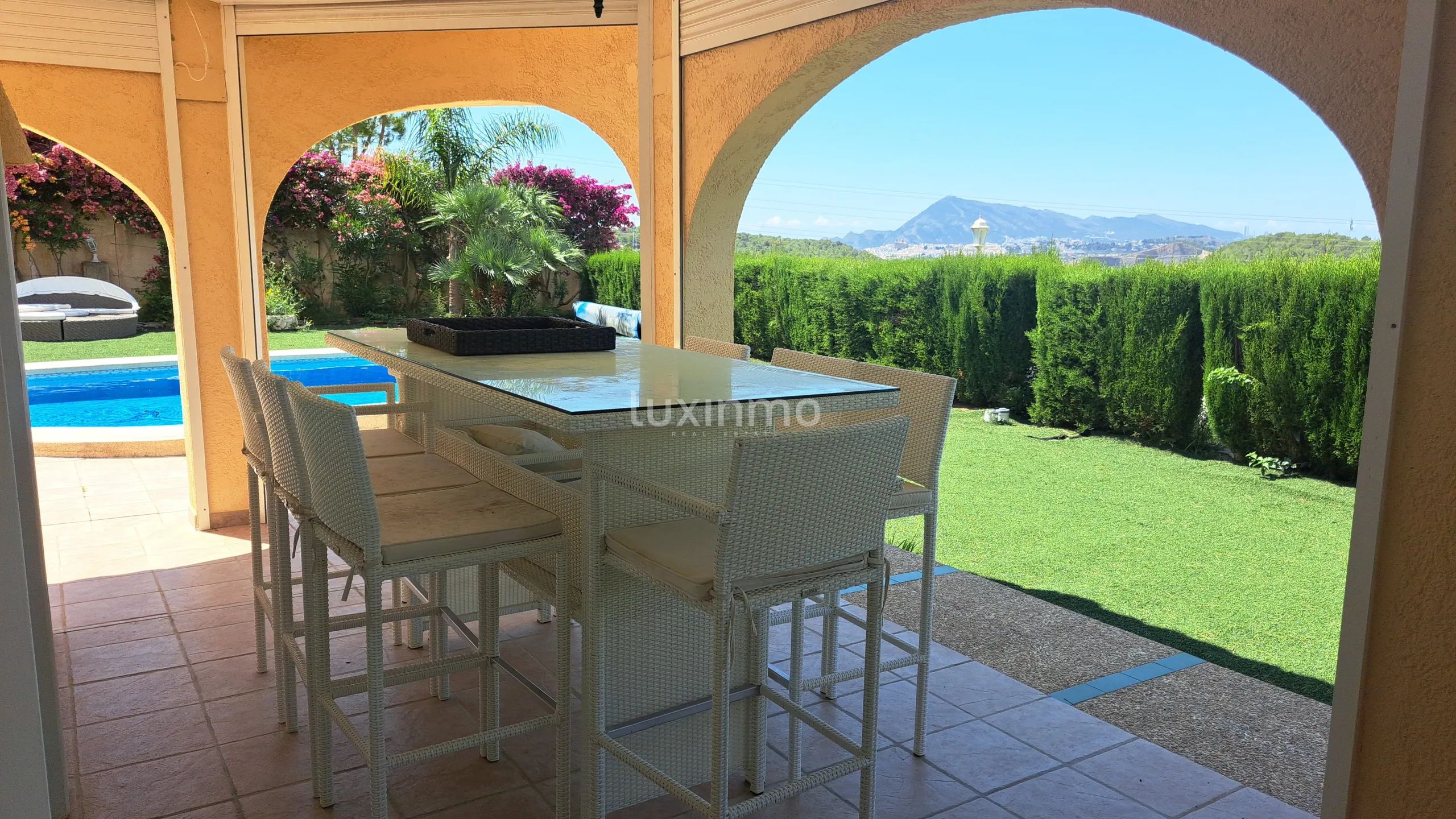 Mediterranean style villa with nice views in Altea la vella — photo 5