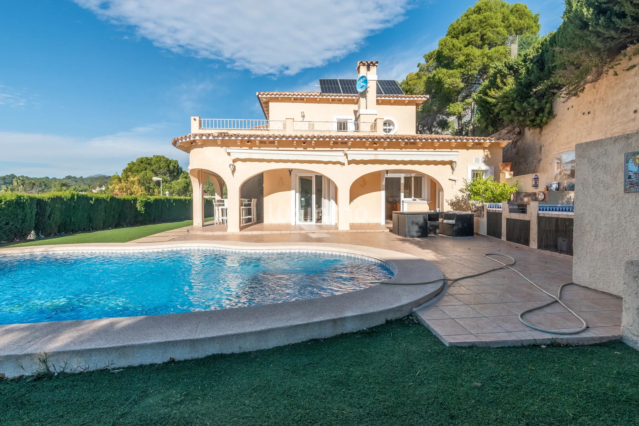 Mediterranean style villa with nice views in Altea la vella — photo 2