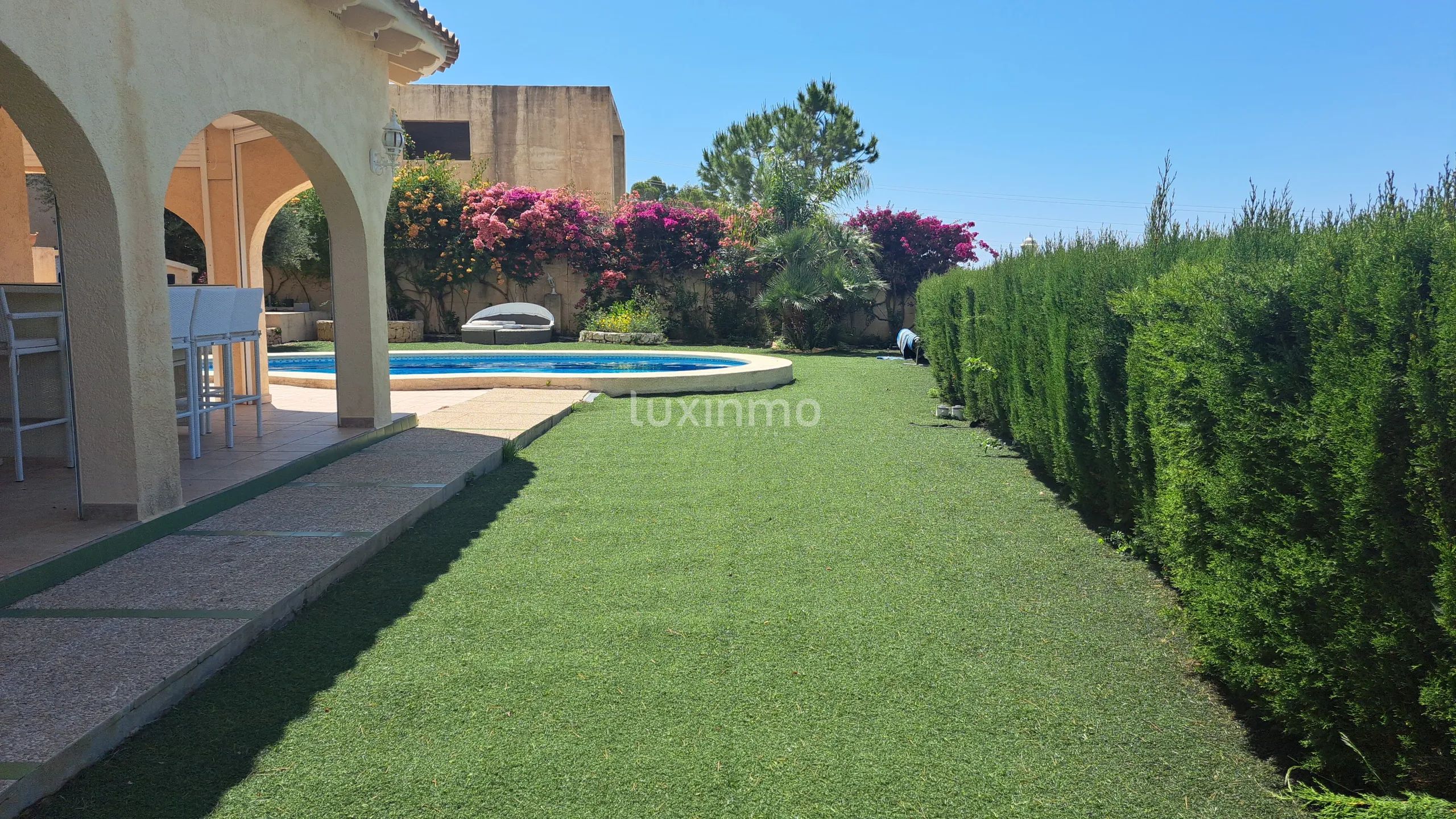 Mediterranean style villa with nice views in Altea la vella — photo 10