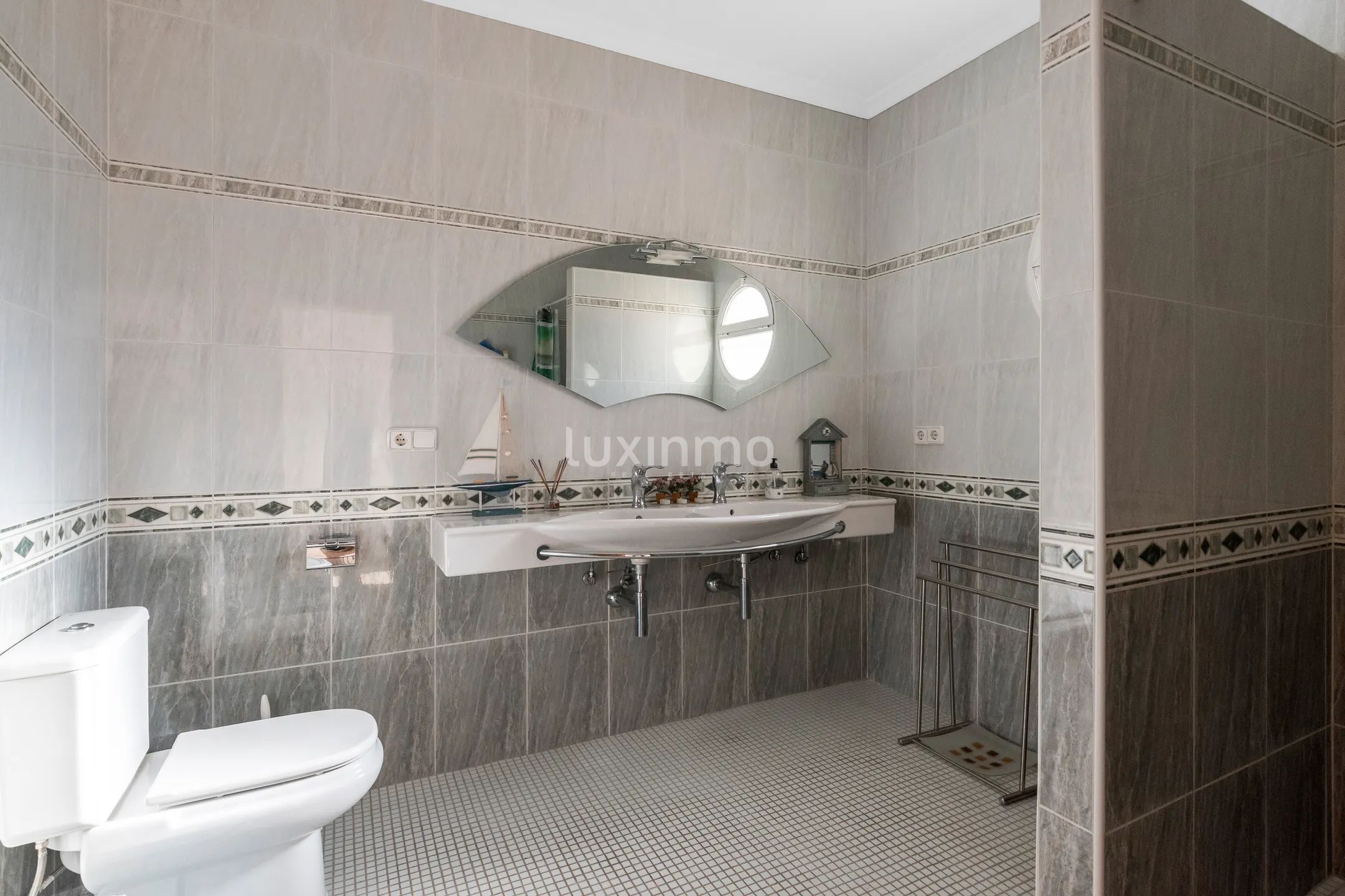 Mediterranean style villa with nice views in Altea la vella — photo 25