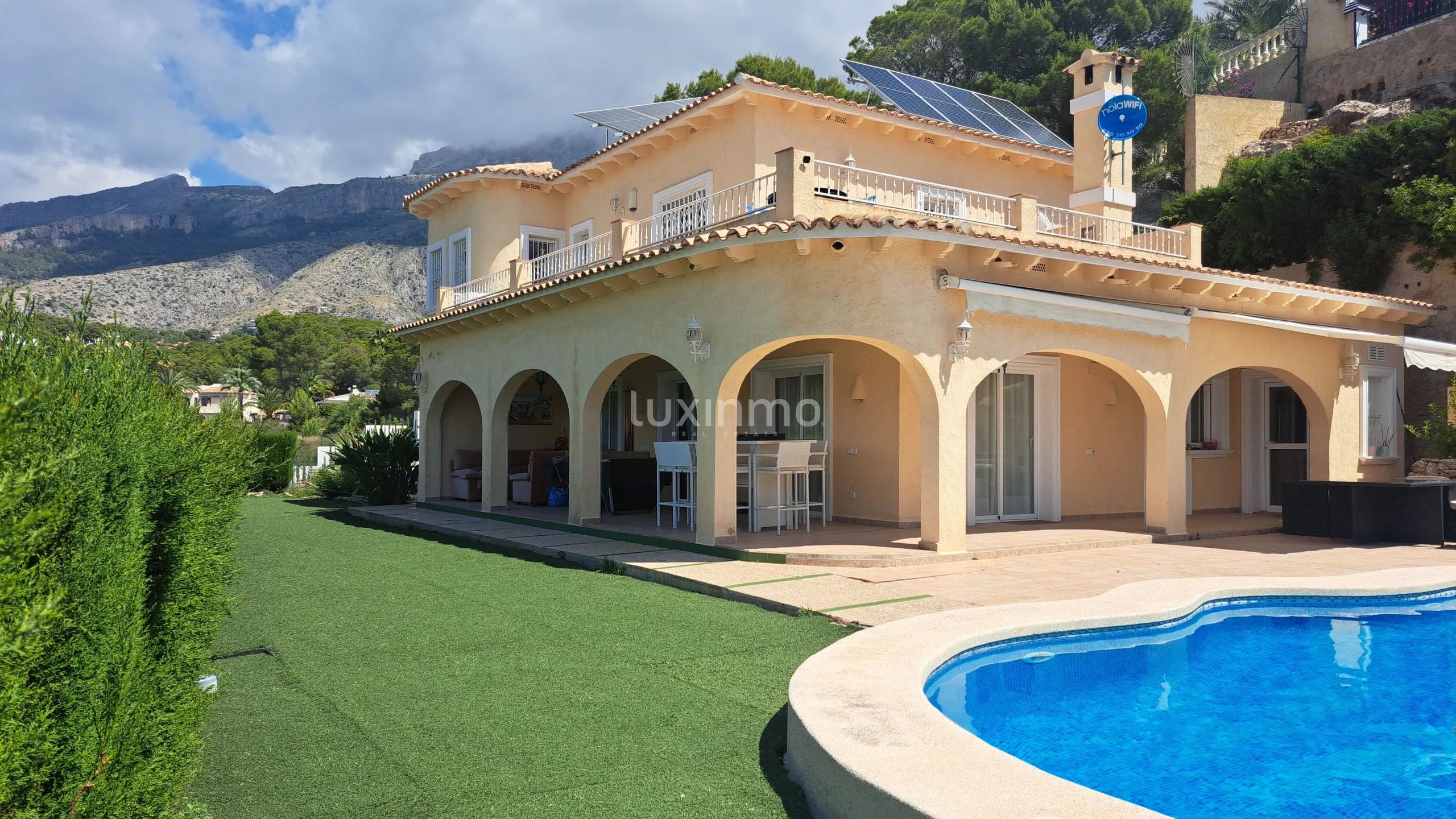 Mediterranean style villa with nice views in Altea la vella — photo 4