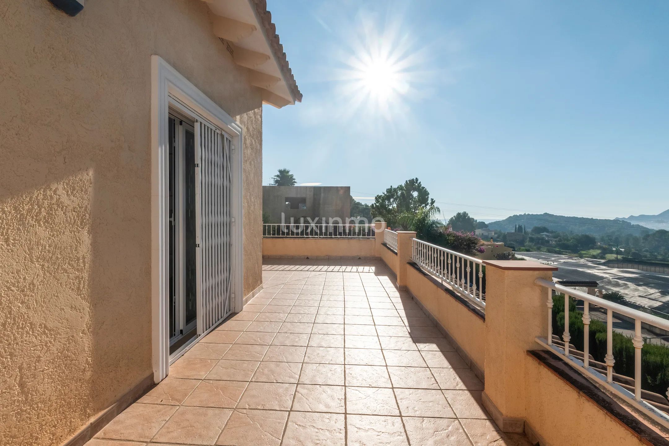 Mediterranean style villa with nice views in Altea la vella — photo 28