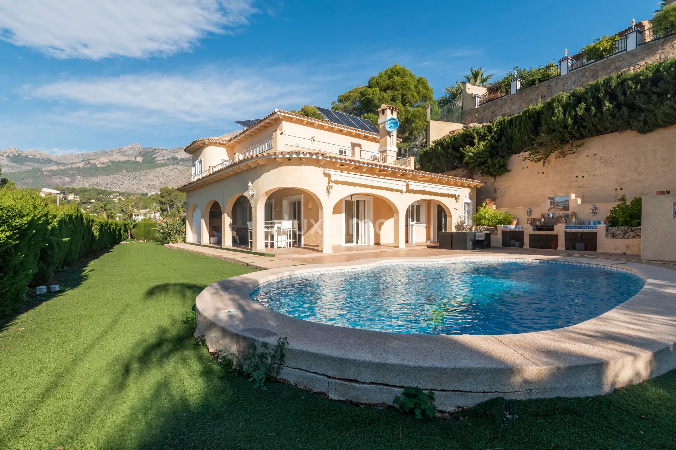 Villa i medelhavsstil med fin utsikt i Altea la vella