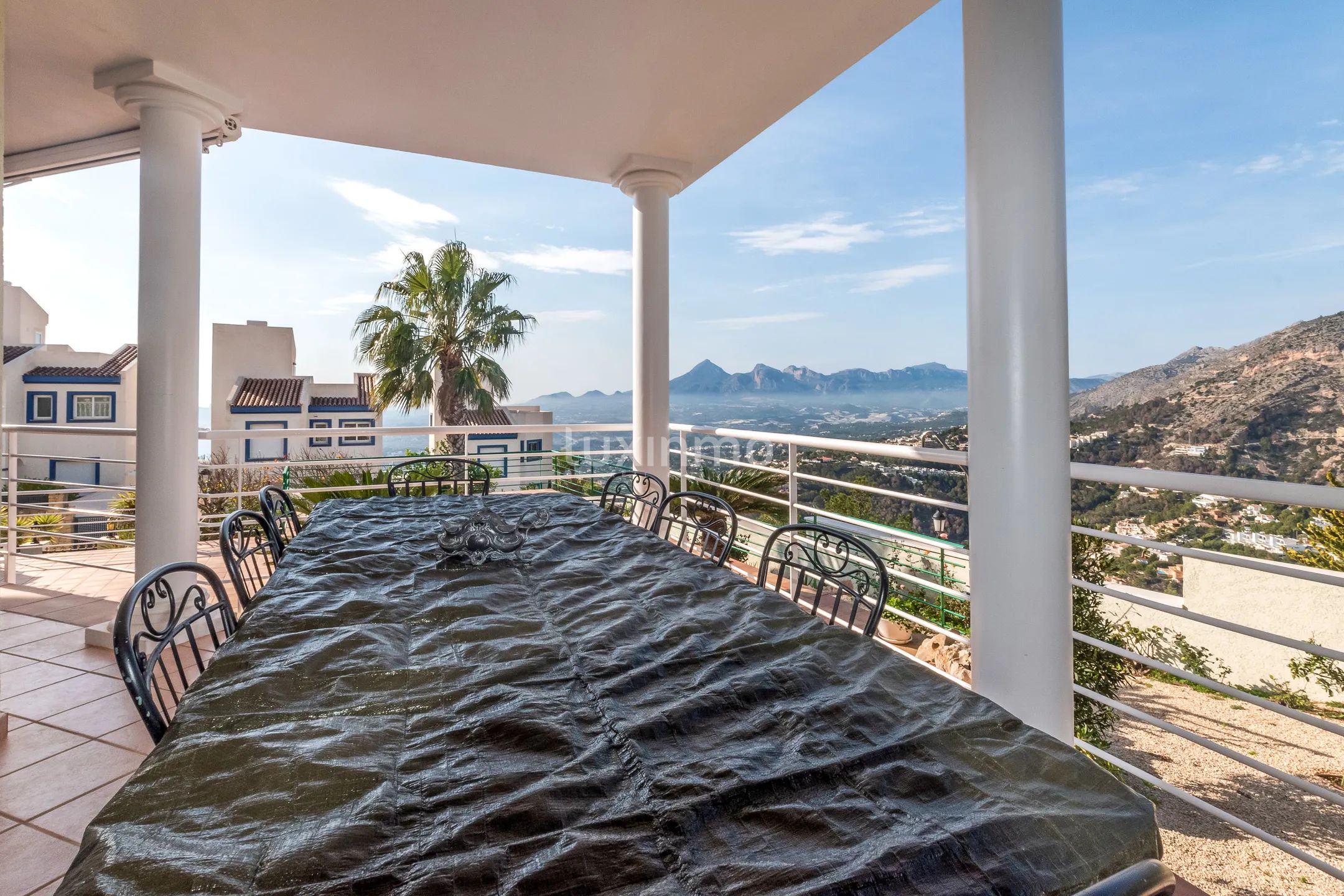 Villa met panoramisch uitzicht op de bergen te koop in Altea — photo 40
