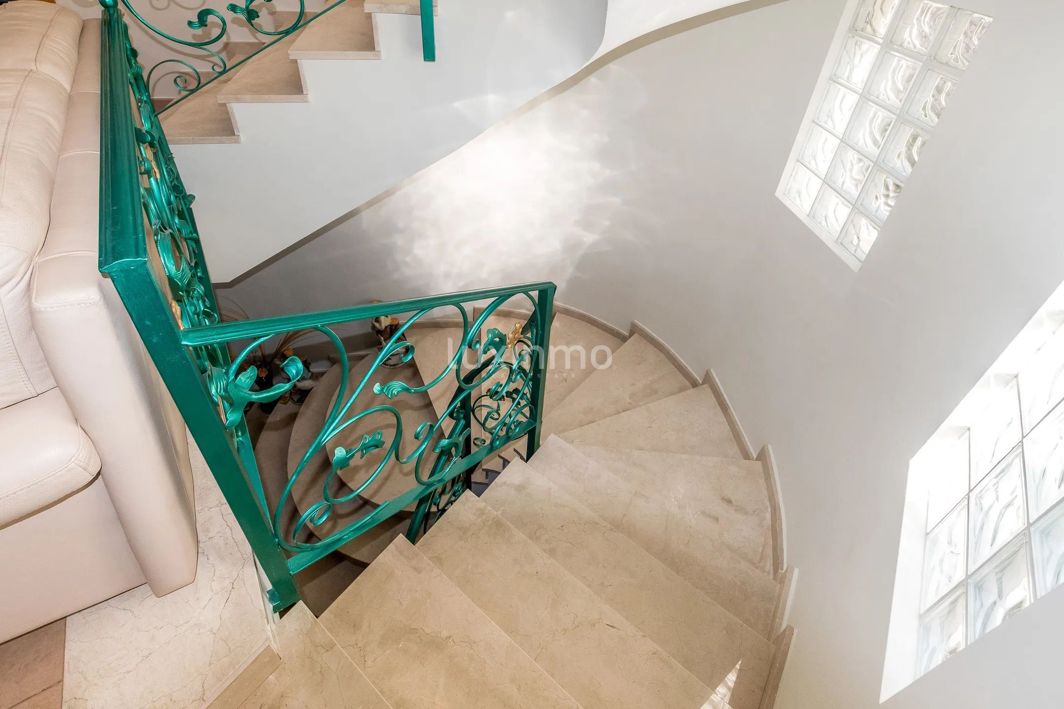 Villa met panoramisch uitzicht op de bergen te koop in Altea — photo 32