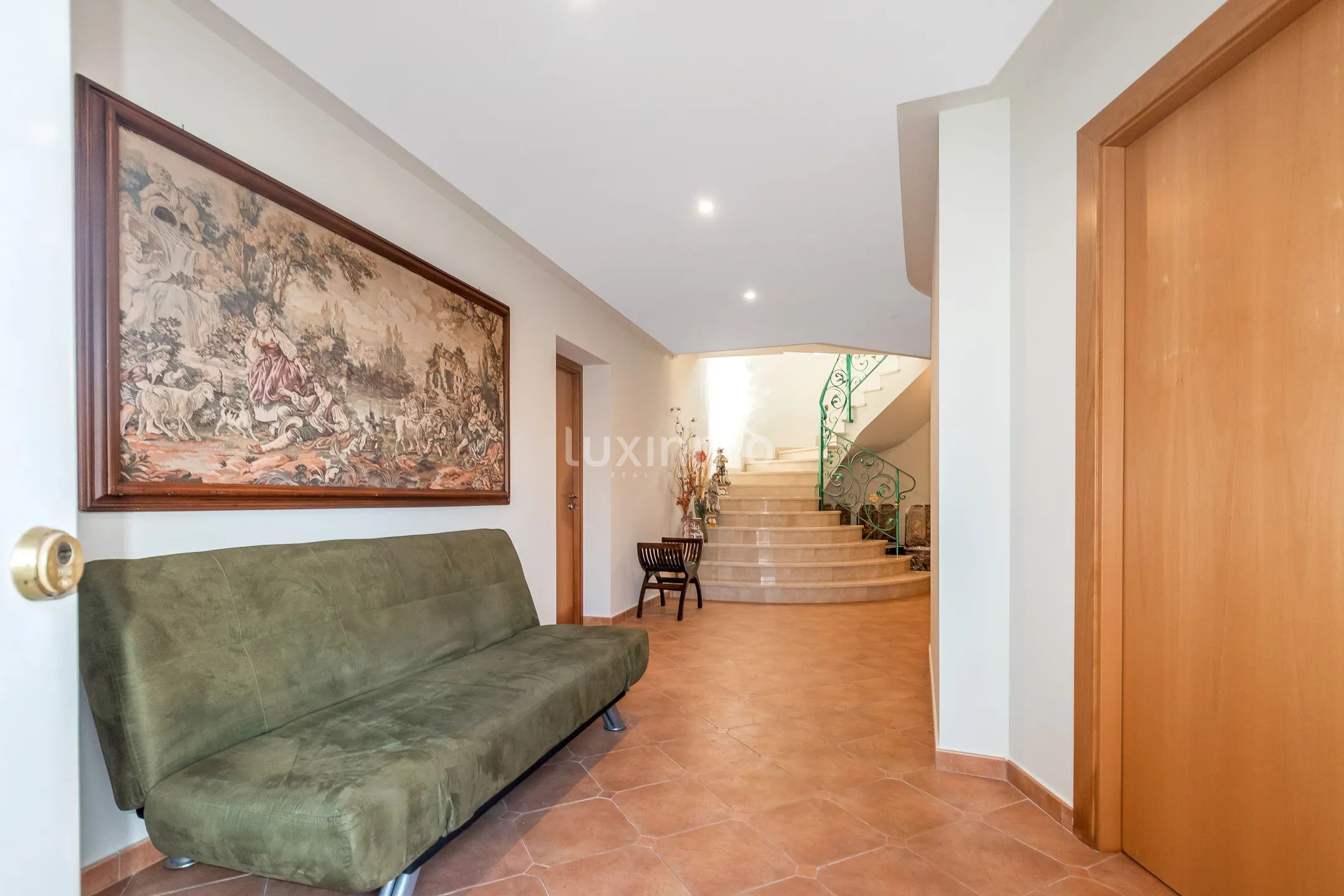 Villa met panoramisch uitzicht op de bergen te koop in Altea — photo 36