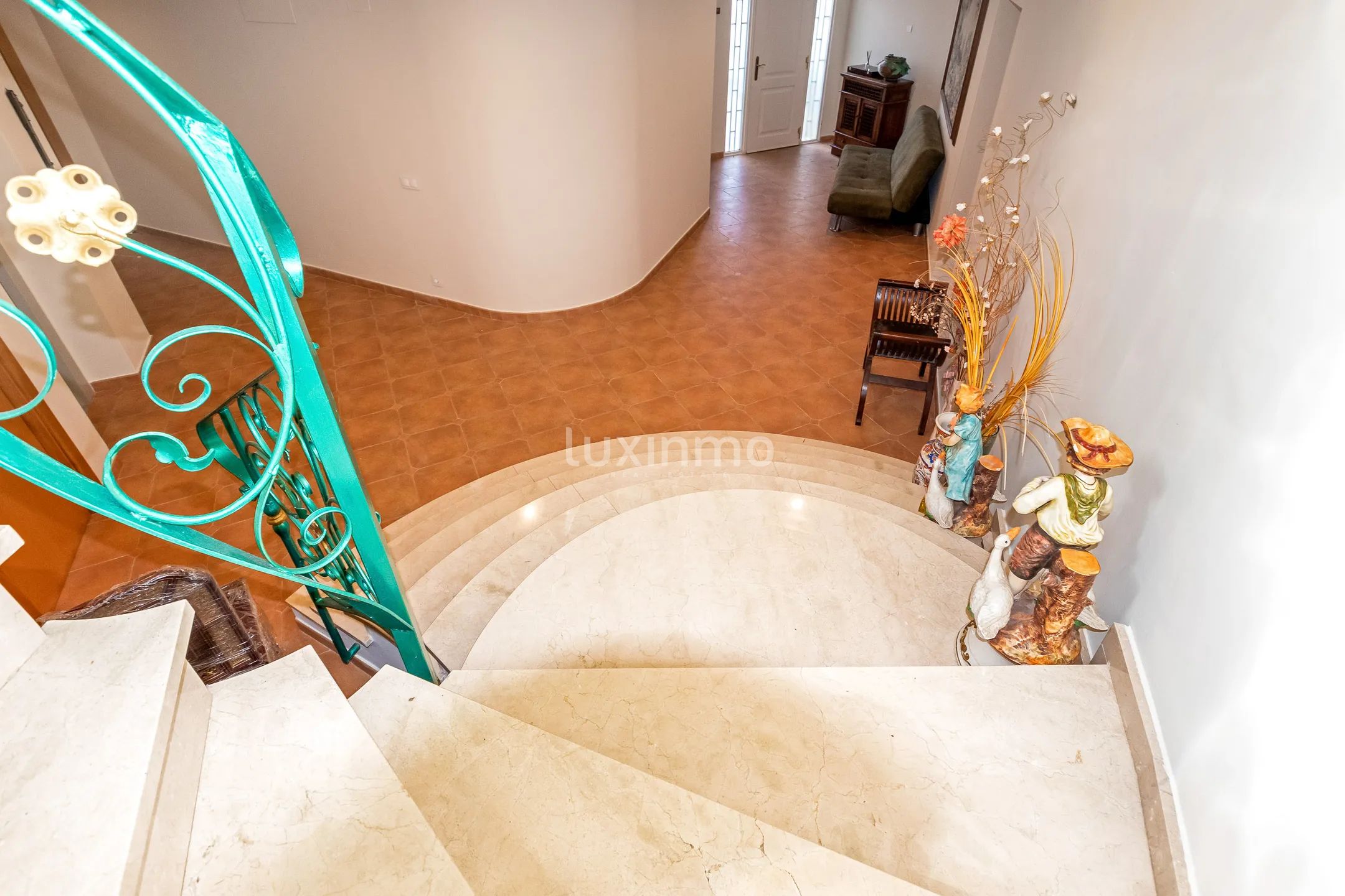 Villa met panoramisch uitzicht op de bergen te koop in Altea — photo 33