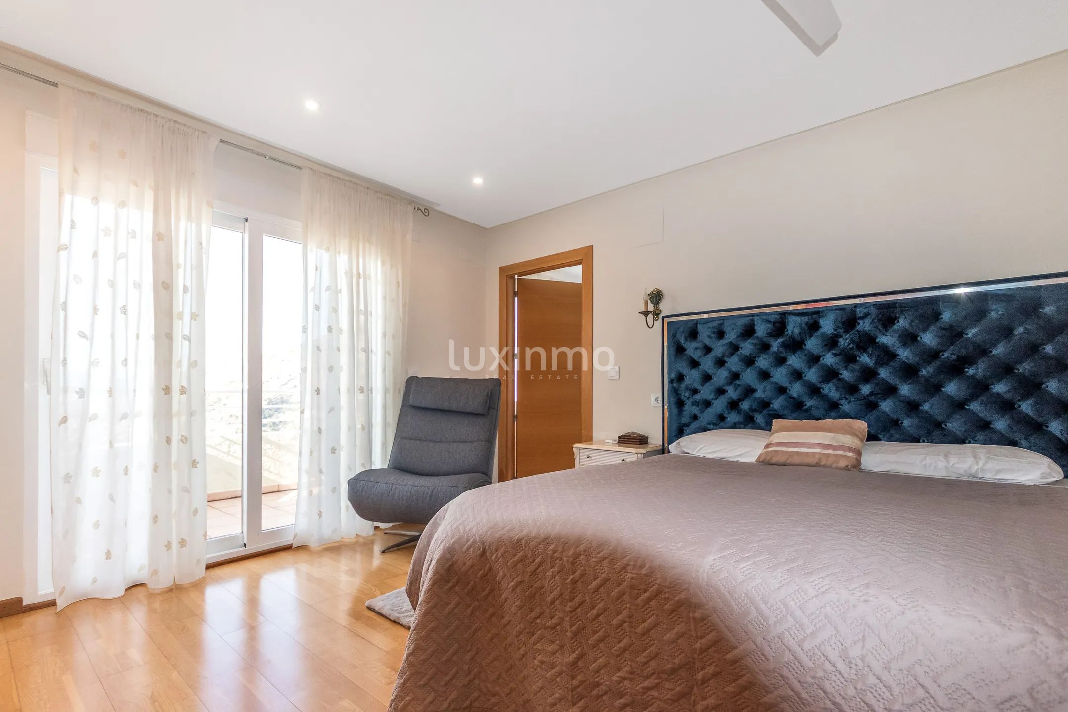 Villa met panoramisch uitzicht op de bergen te koop in Altea — photo 9