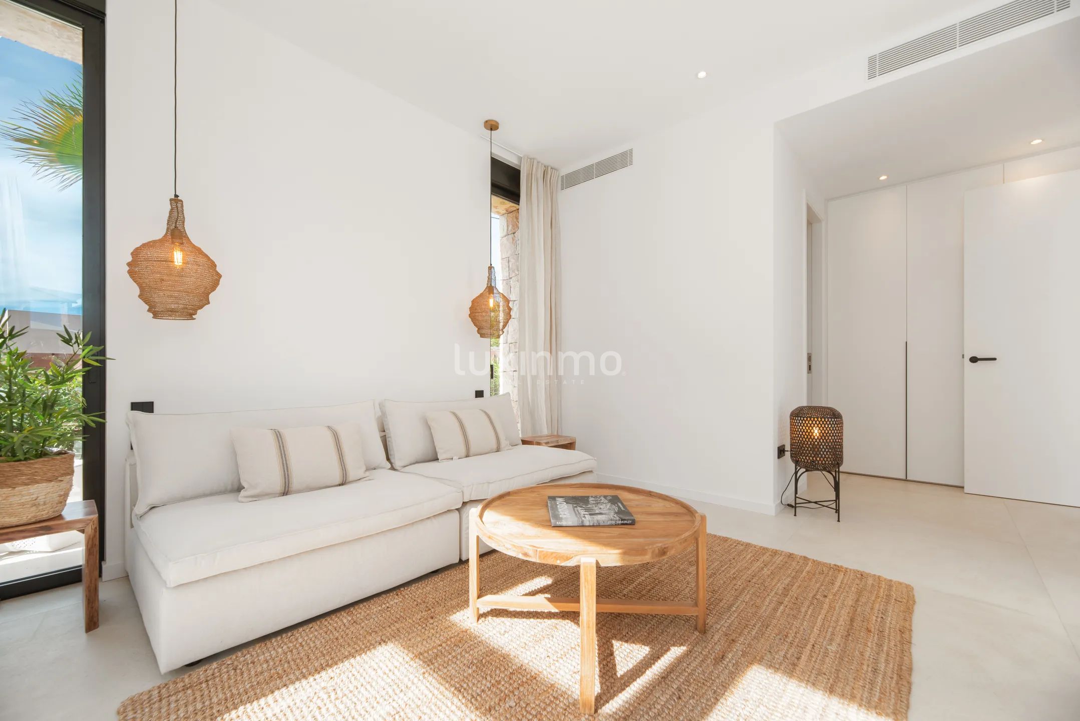 Nybyggd lyxig villa med 6 sovrum i Sa Carroca, Ibiza — photo 17